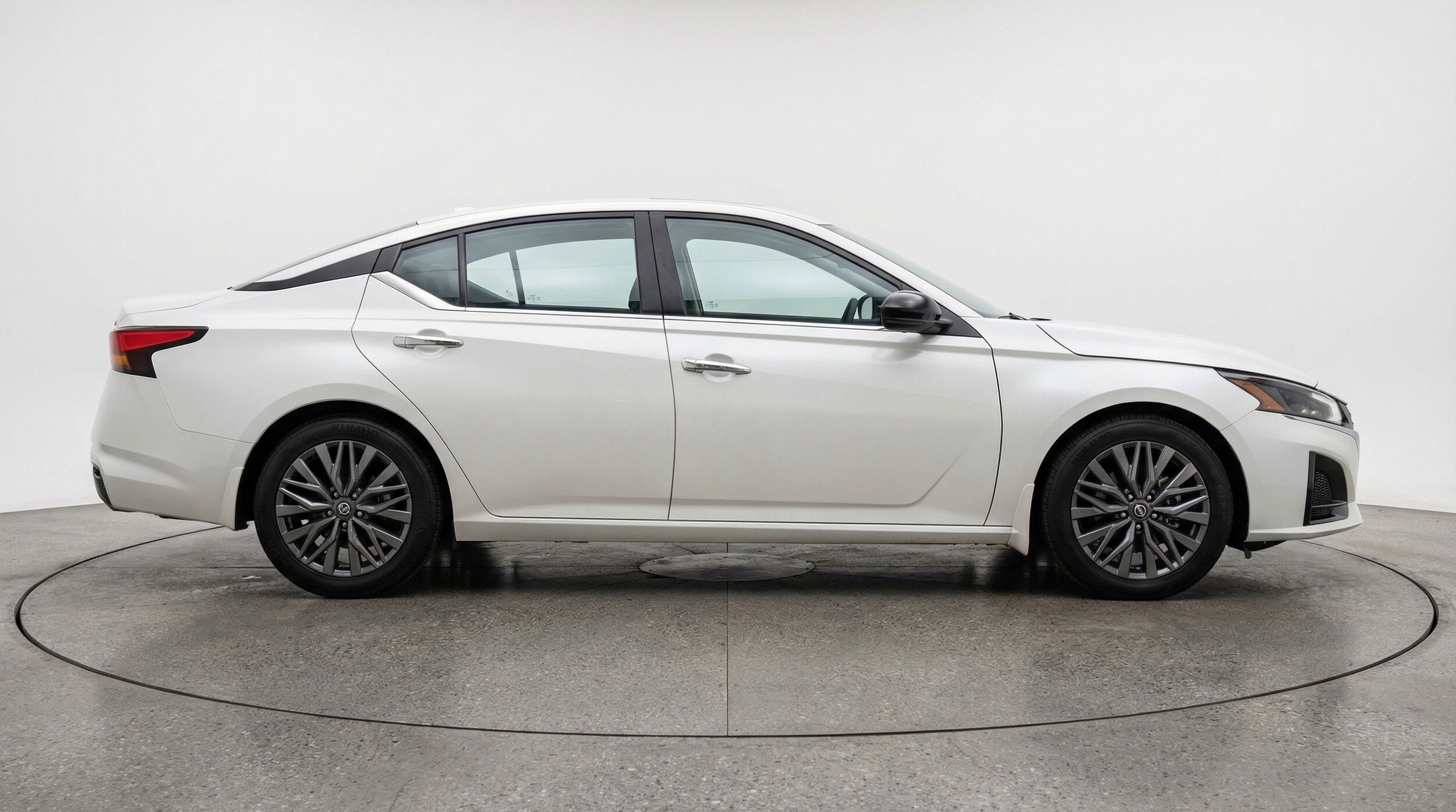 Thumbnail: 2025 Nissan Altima - 11