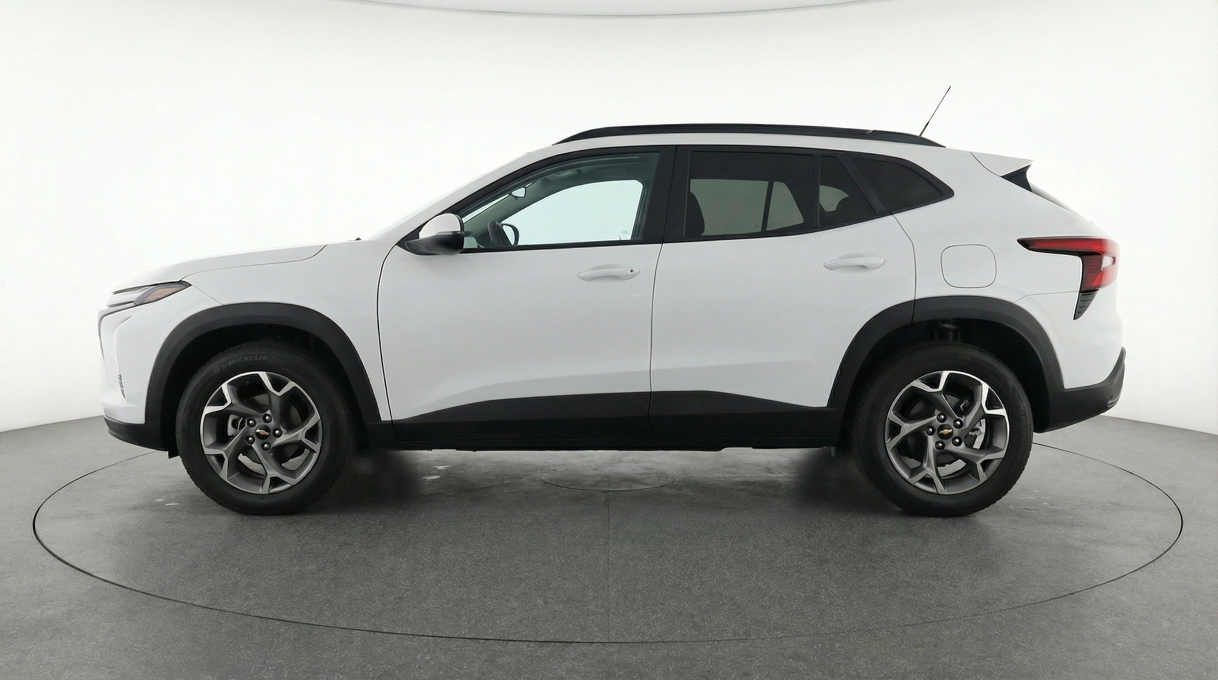Thumbnail: 2025 Chevrolet Trax - 5