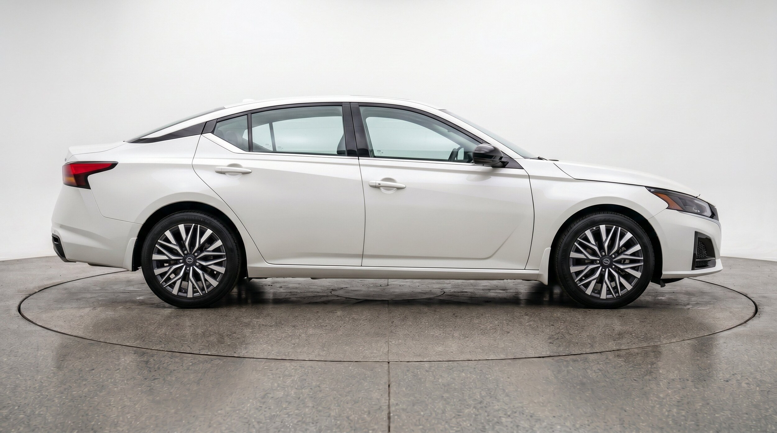 Thumbnail: 2025 Nissan Altima - 11