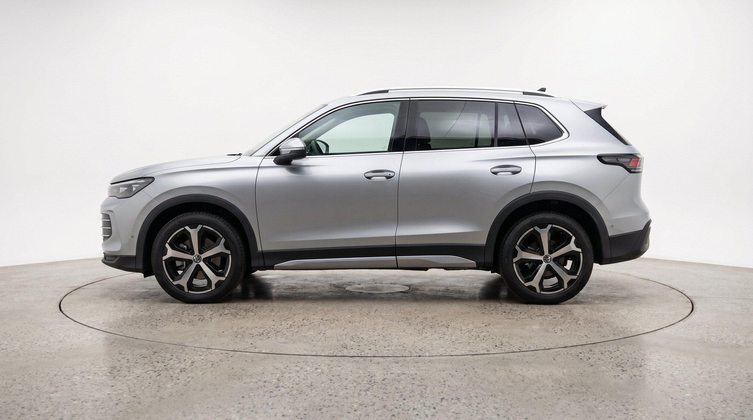 Thumbnail: 2026 Volkswagen Tiguan - 5