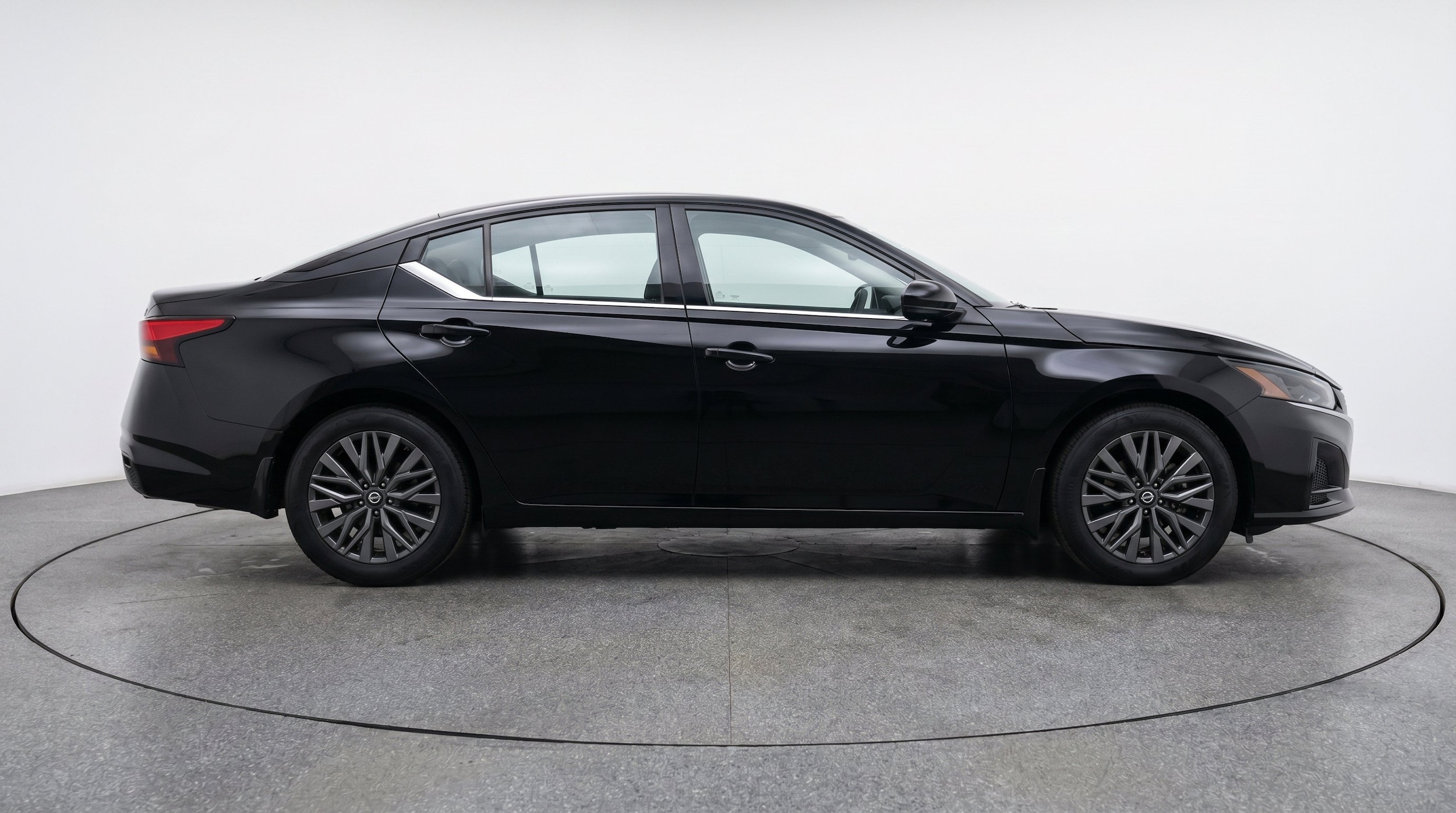 Thumbnail: 2025 Nissan Altima - 10