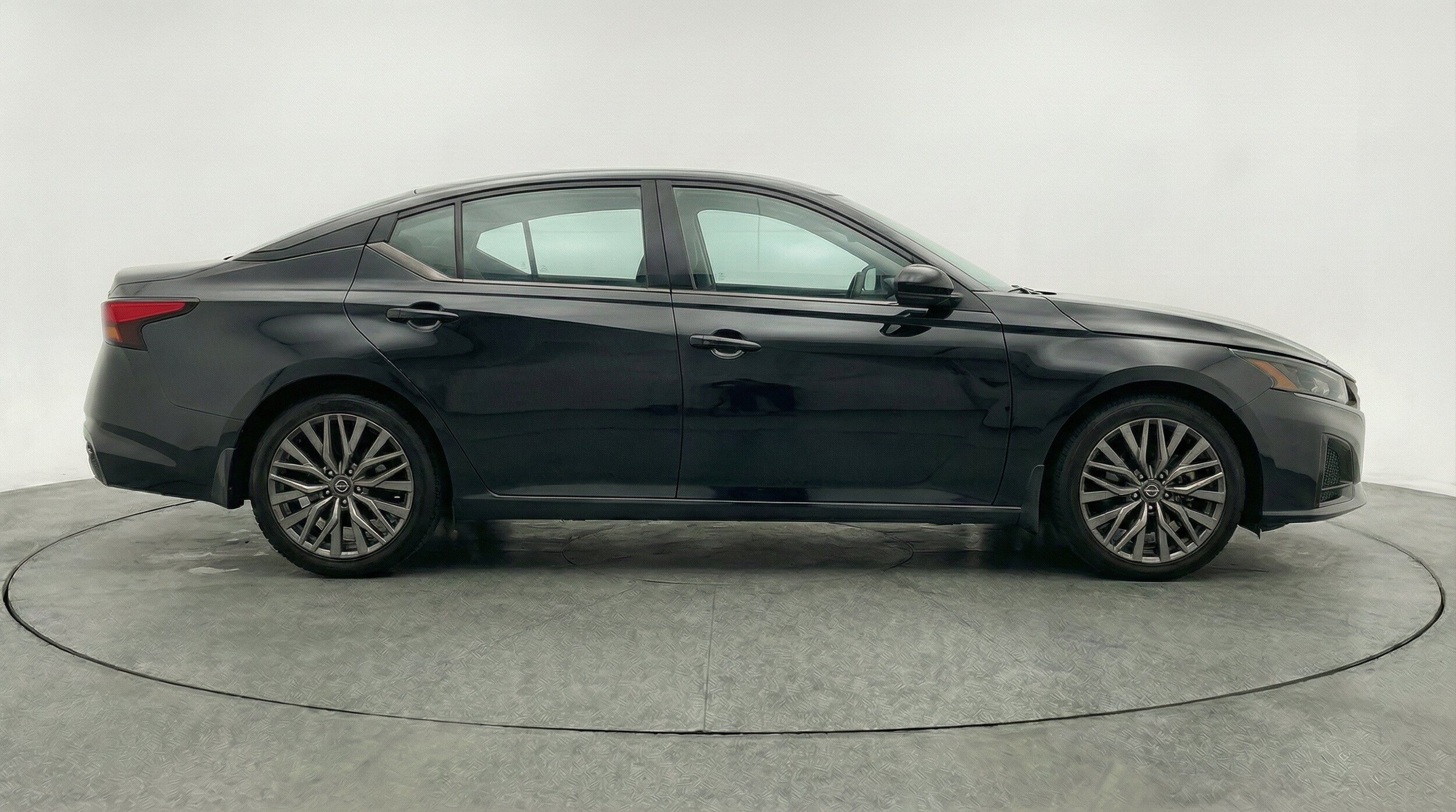 Thumbnail: 2025 Nissan Altima - 10
