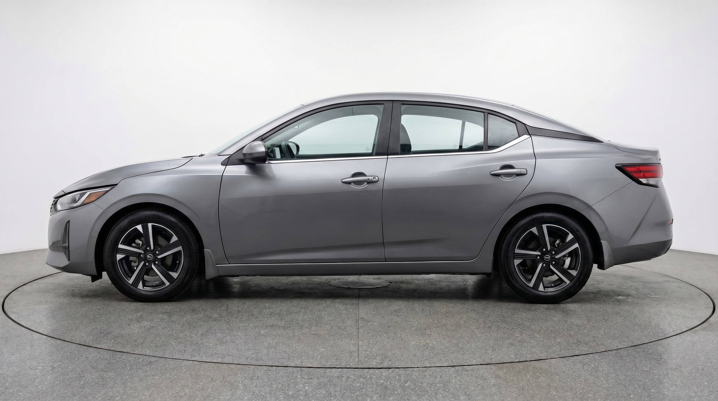 Thumbnail: 2025 Nissan Sentra - 5