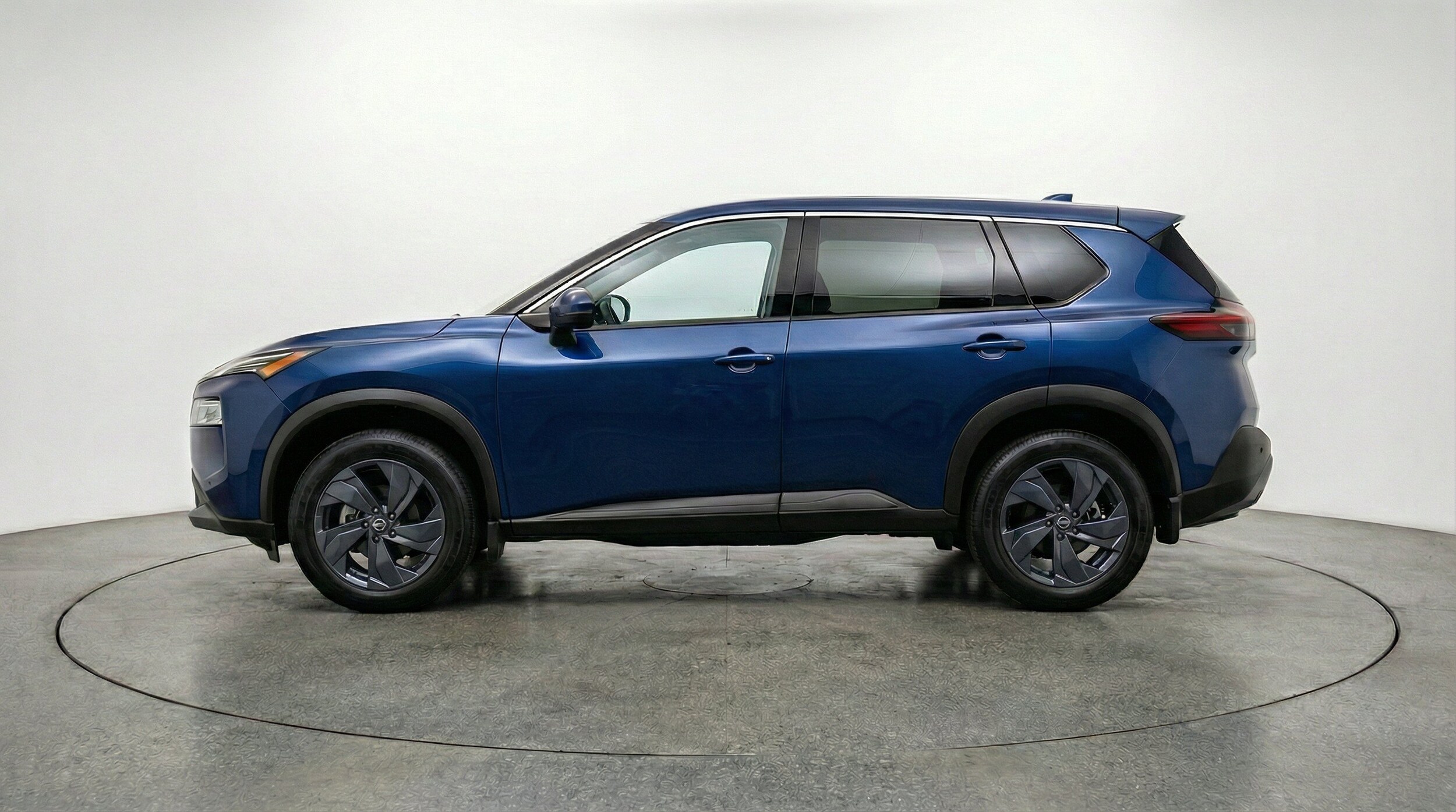 Thumbnail: 2025 Nissan Rogue - 5