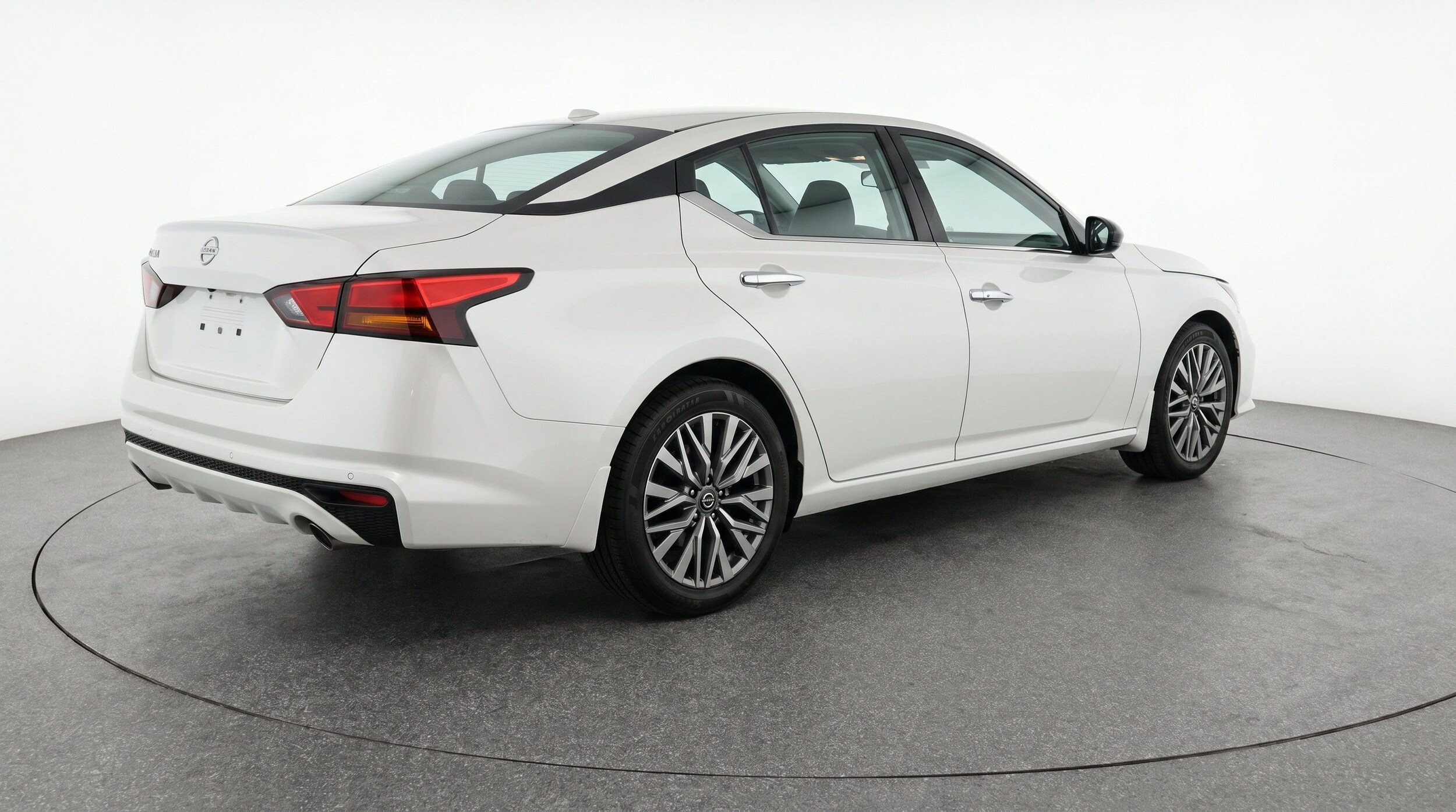 Thumbnail: 2025 Nissan Altima - 9