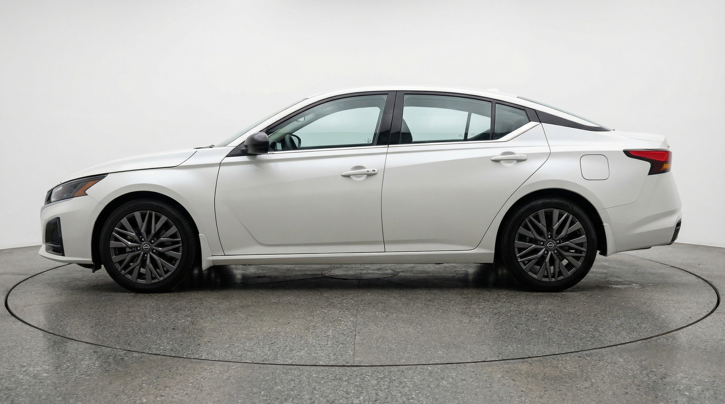 Thumbnail: 2025 Nissan Altima - 5