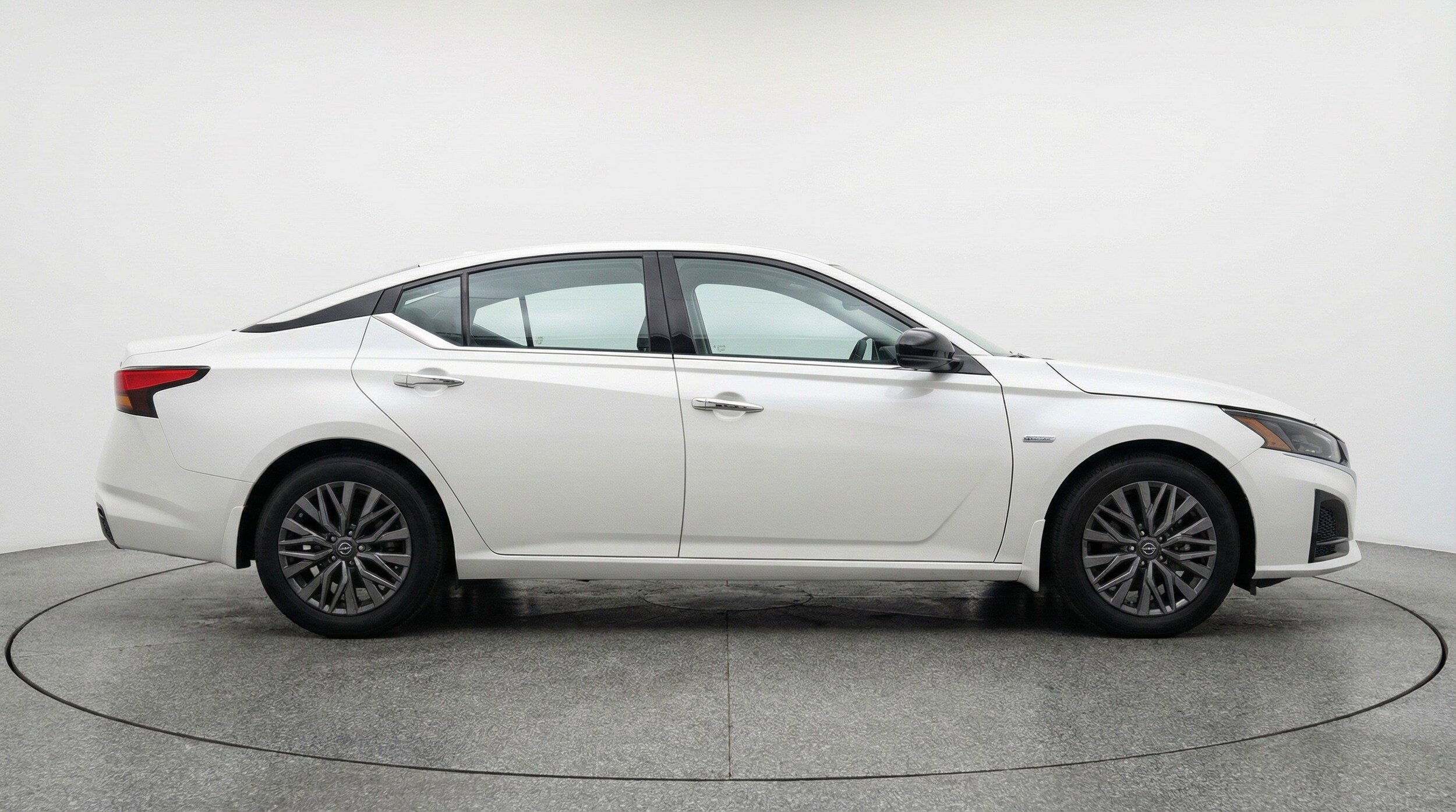 Thumbnail: 2025 Nissan Altima - 11