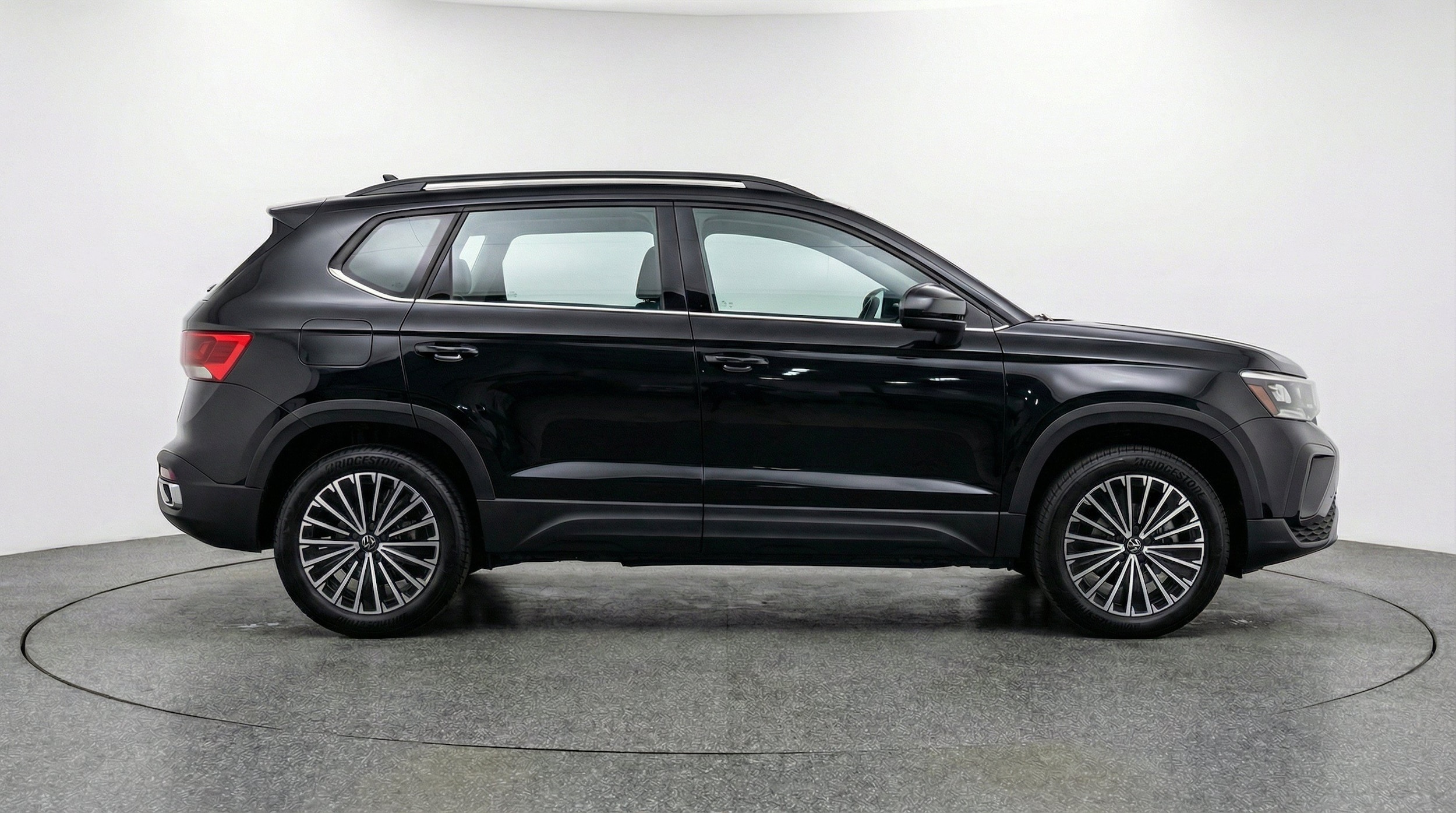 Thumbnail: 2026 Volkswagen Taos - 11