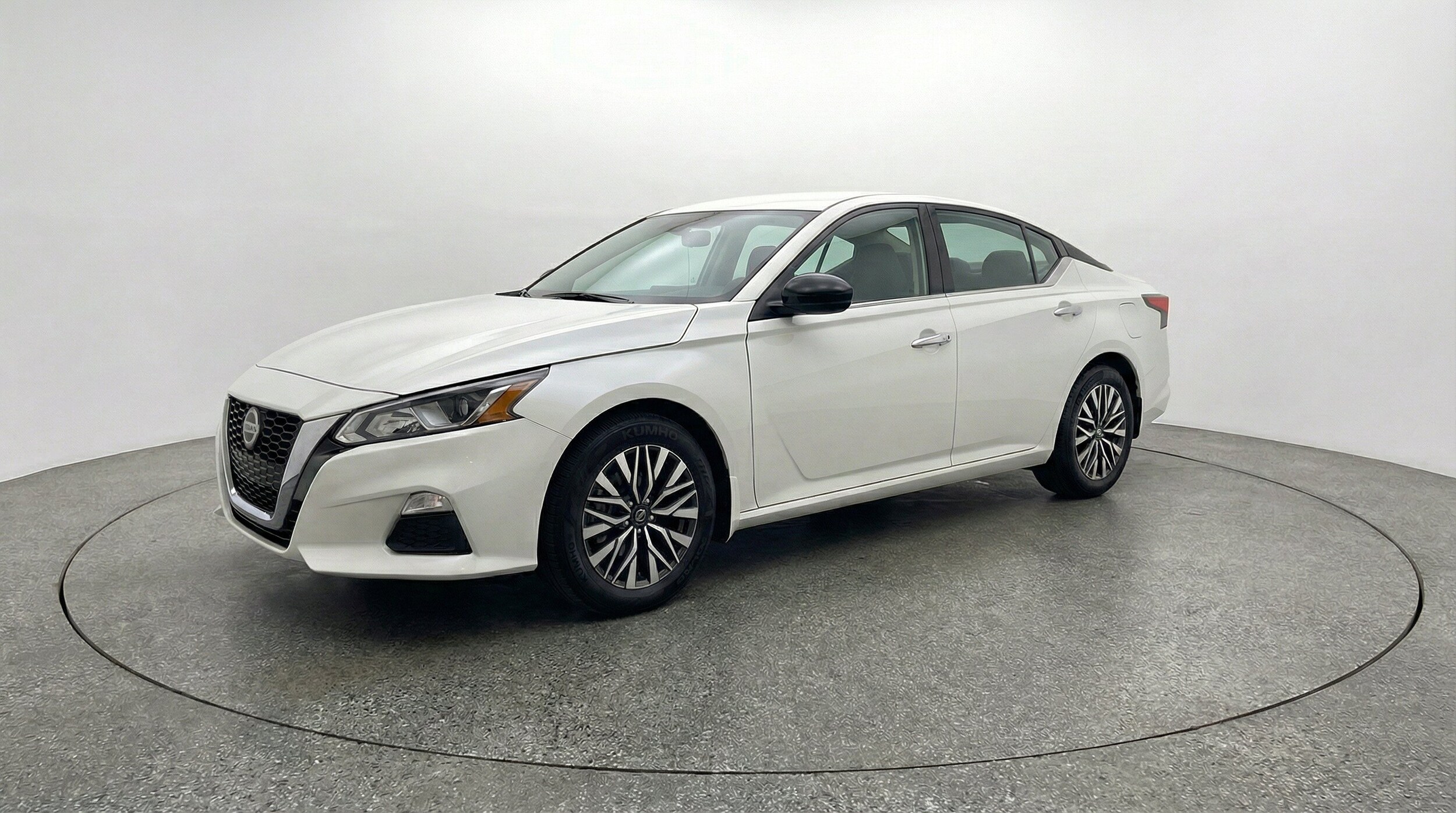 Thumbnail: 2025 Nissan Altima - 3