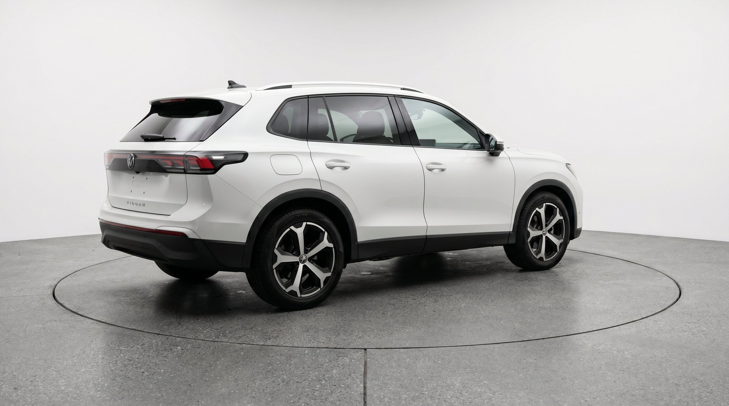 Thumbnail: 2026 Volkswagen Tiguan - 9