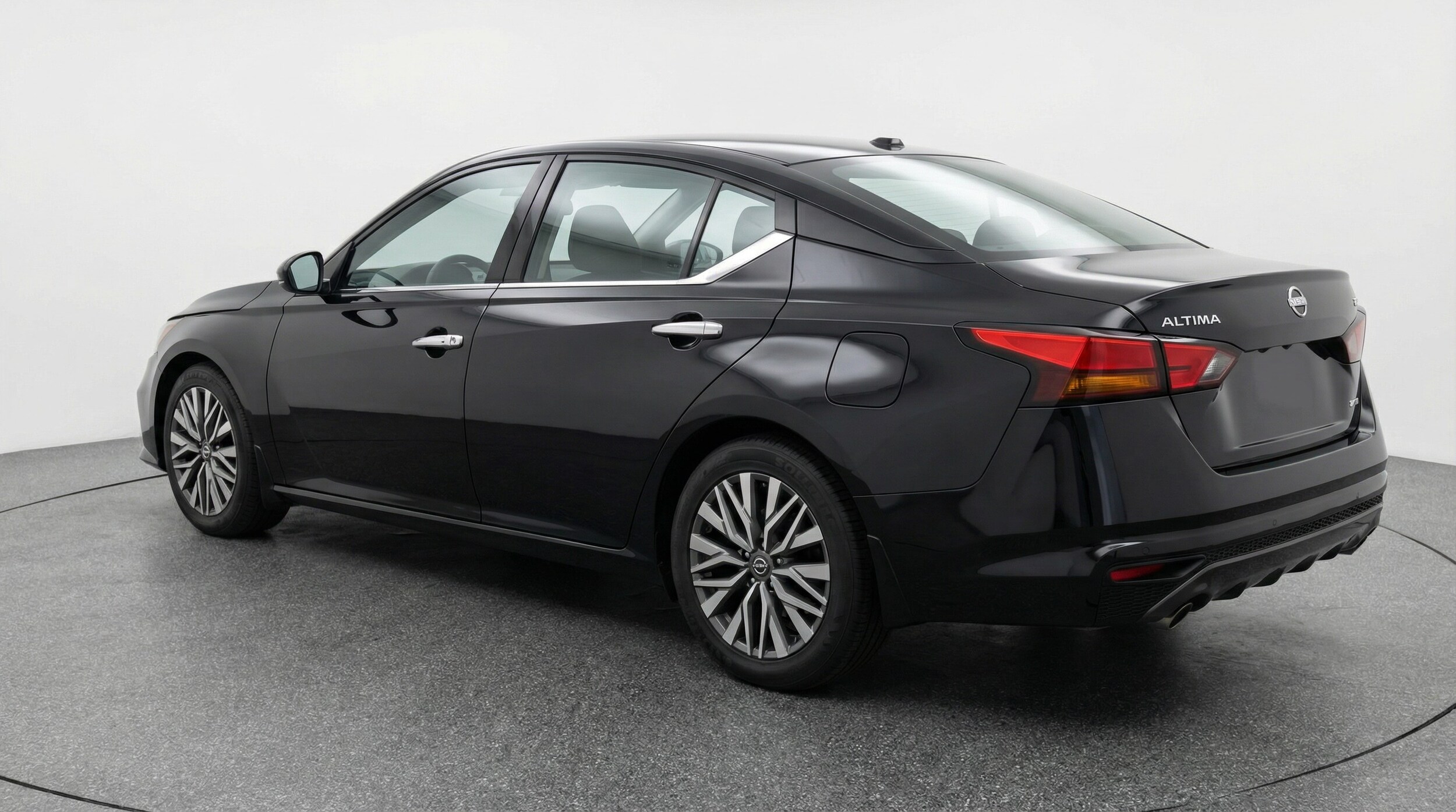 Thumbnail: 2025 Nissan Altima - 5