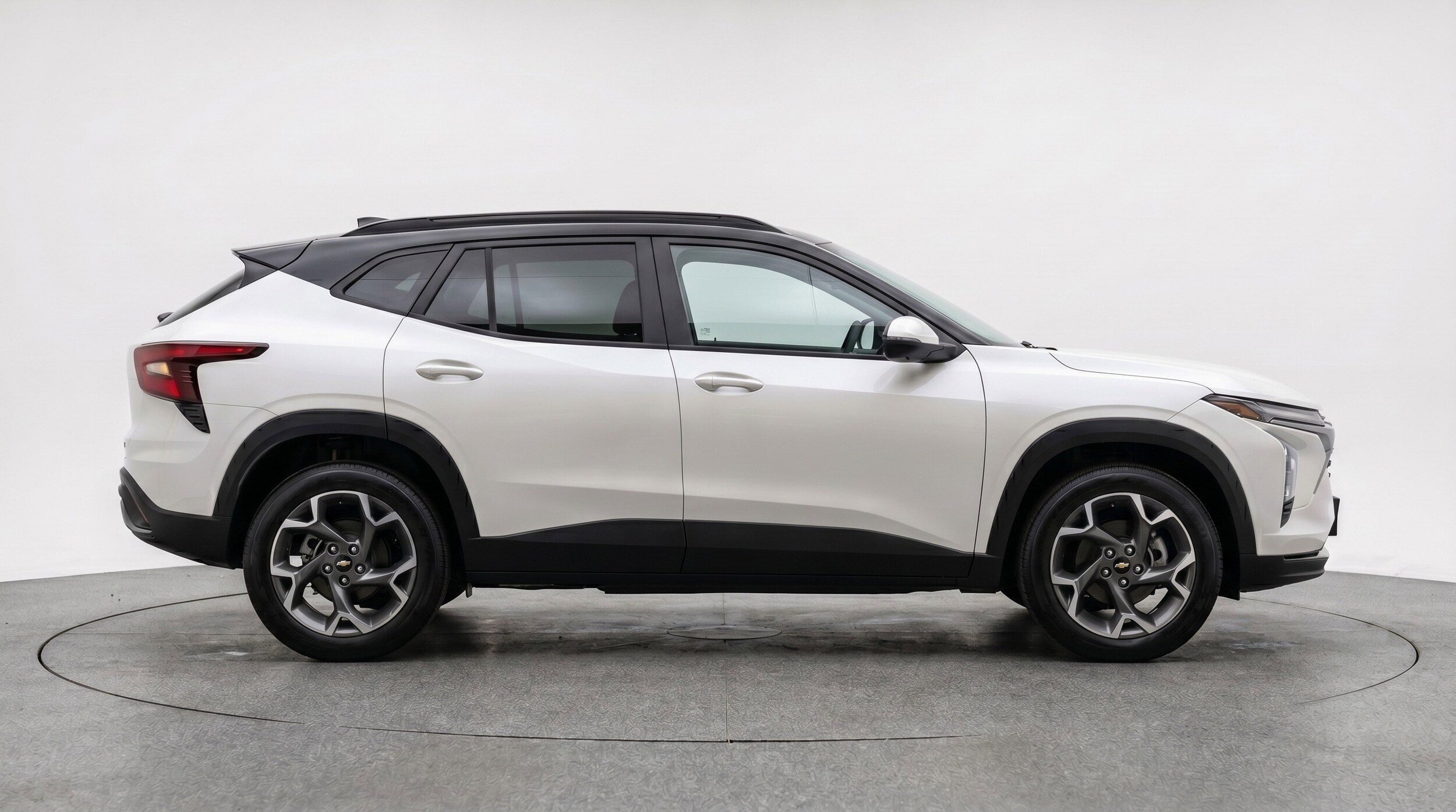 Thumbnail: 2025 Chevrolet Trax - 11