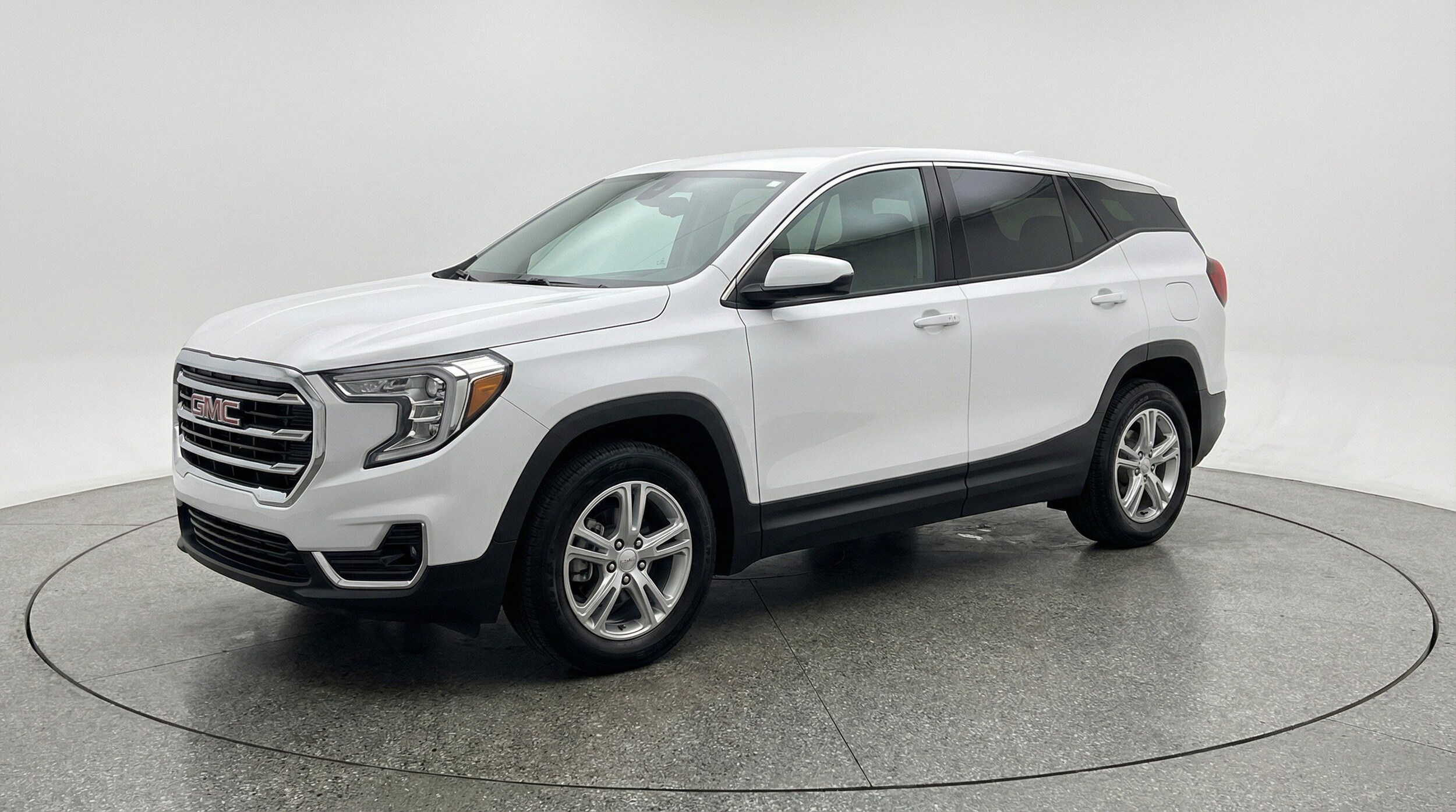 Thumbnail: 2024 GMC Terrain - 3