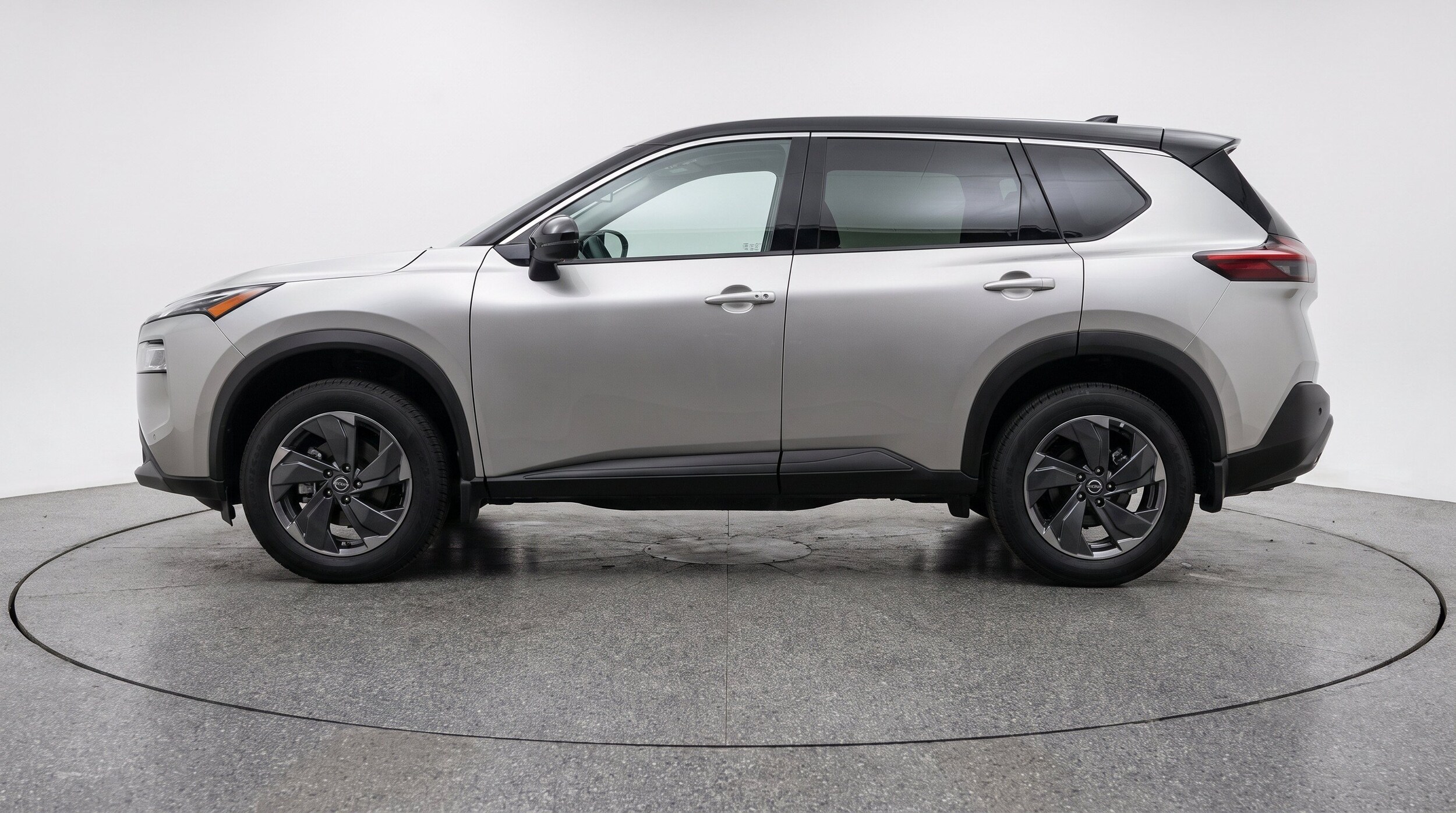 Thumbnail: 2025 Nissan Rogue - 5