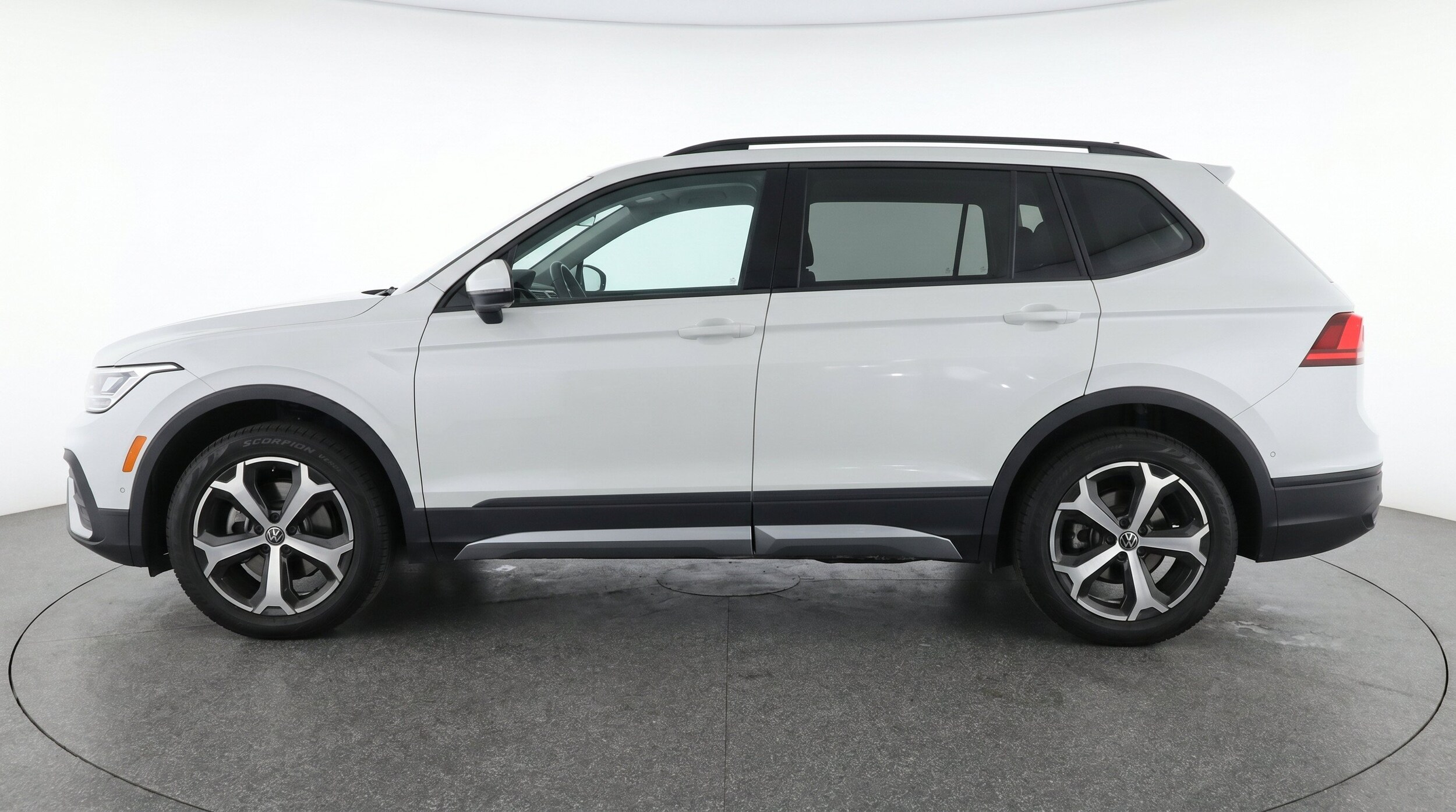 Thumbnail: 2026 Volkswagen Tiguan - 5