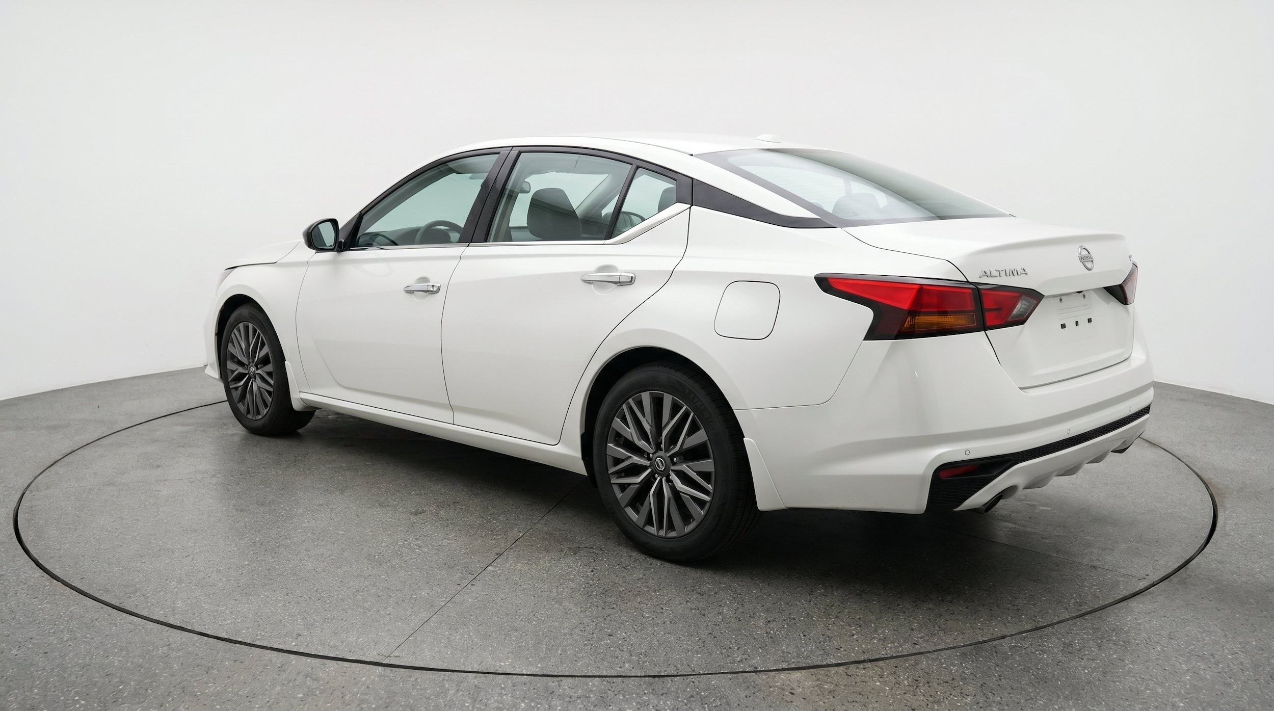 Thumbnail: 2025 Nissan Altima - 6
