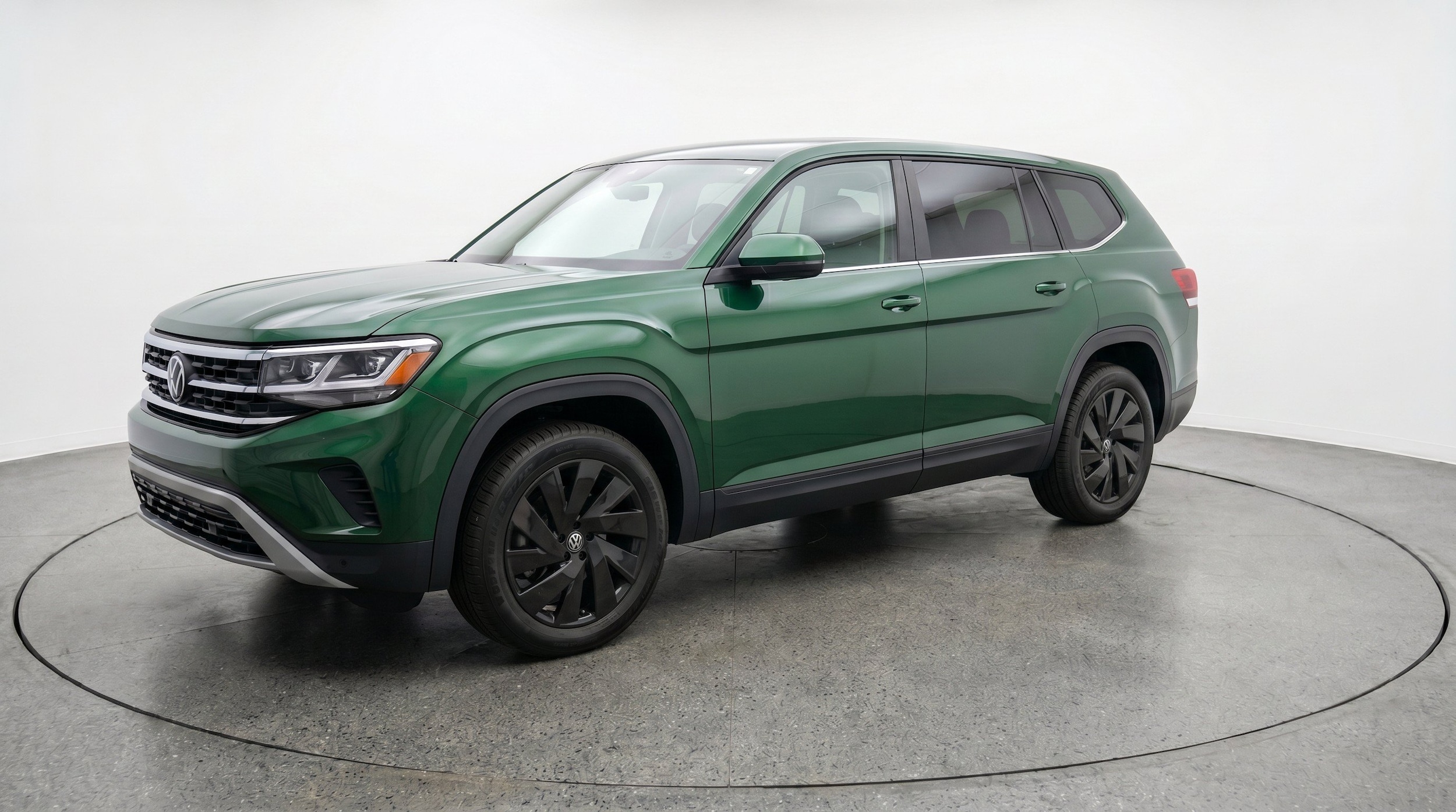 Thumbnail: 2026 Volkswagen Atlas - 3