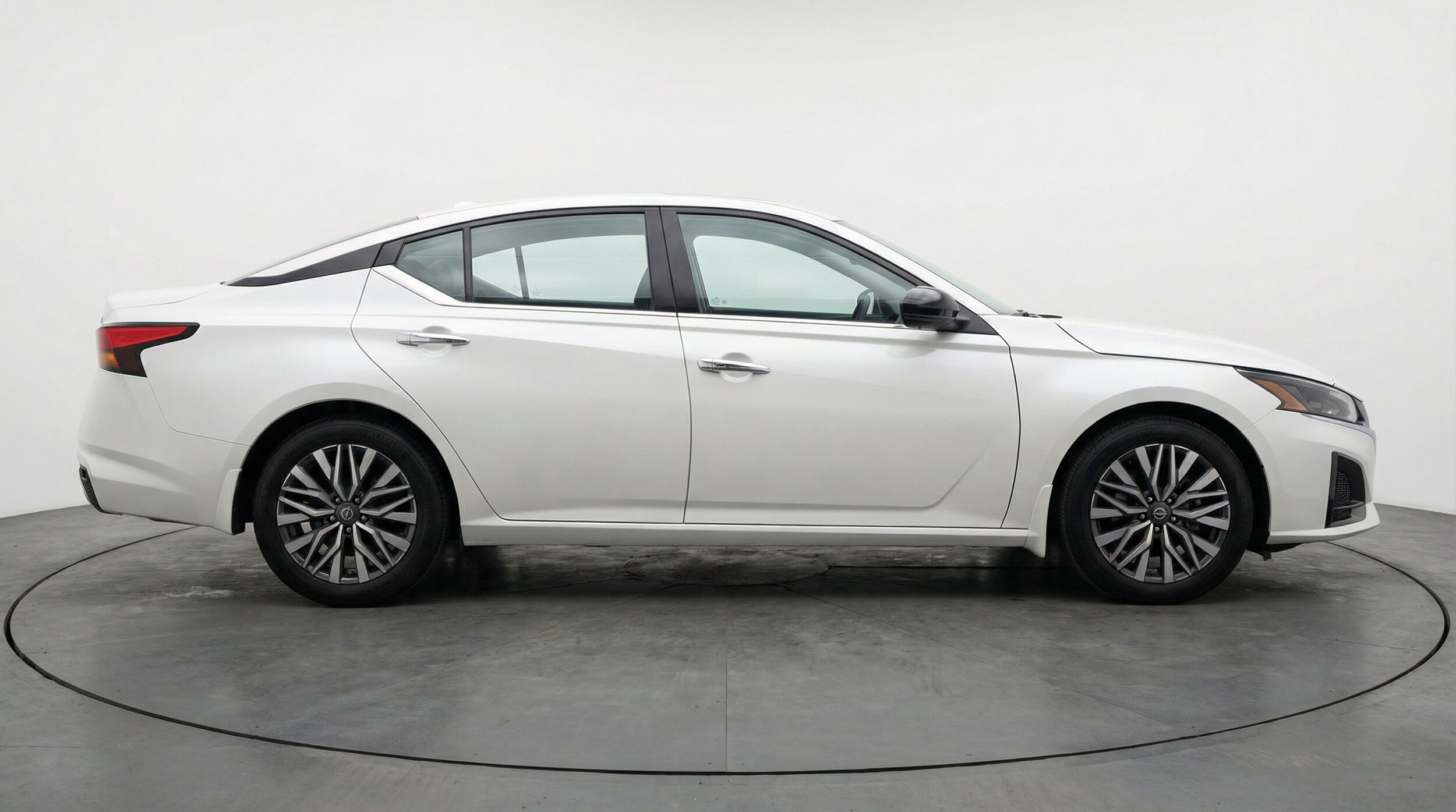 Thumbnail: 2025 Nissan Altima - 11