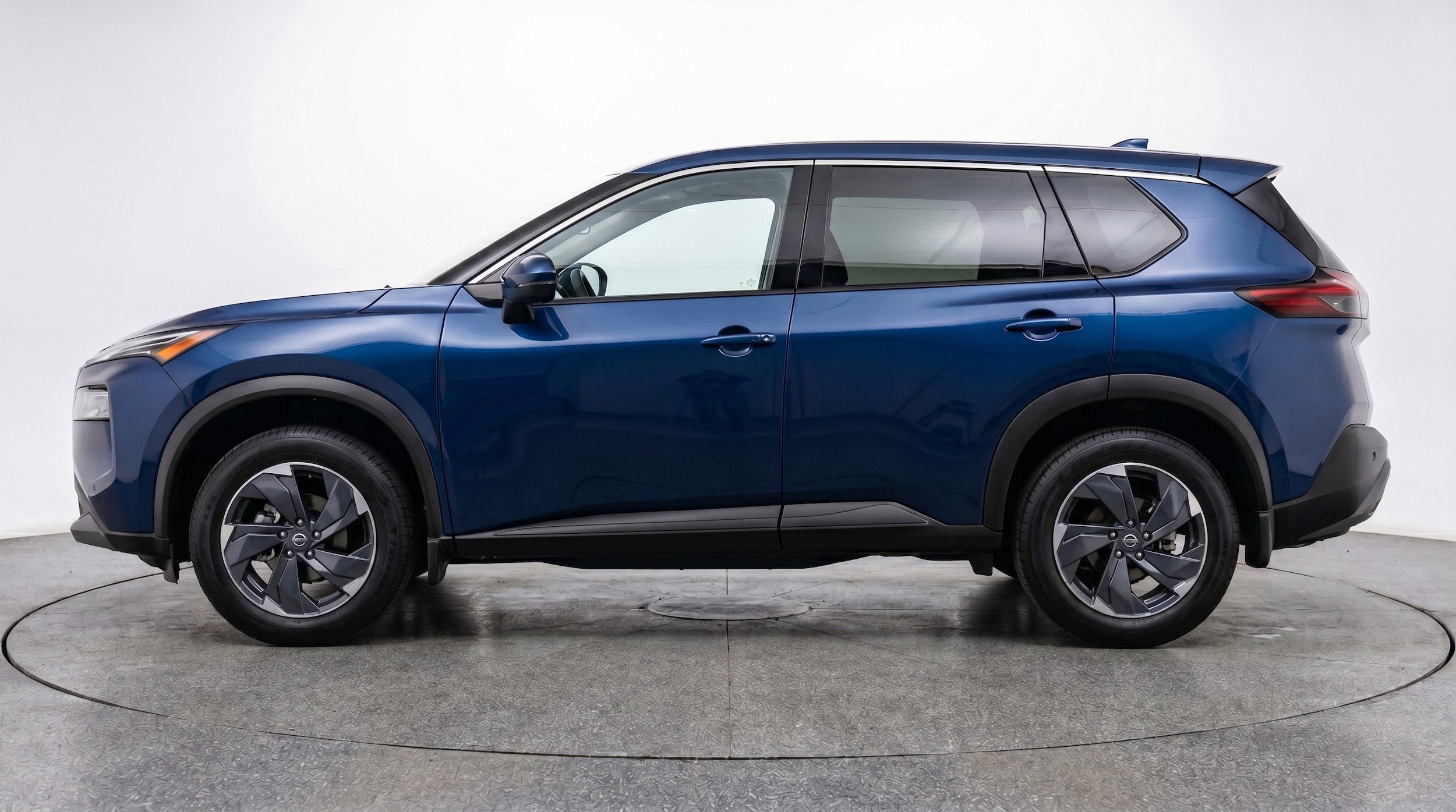 Thumbnail: 2025 Nissan Rogue - 5