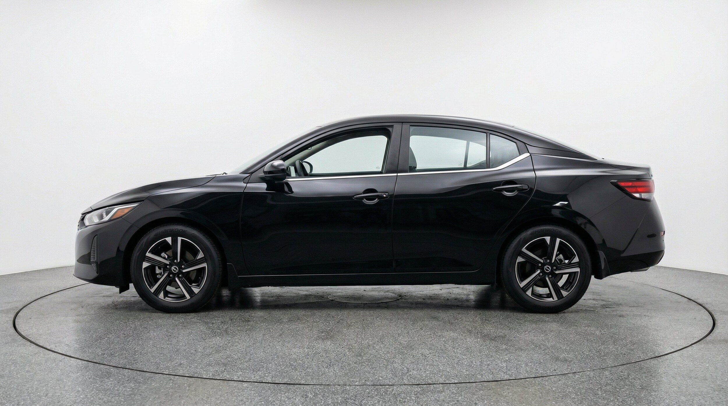 Thumbnail: 2025 Nissan Sentra - 5