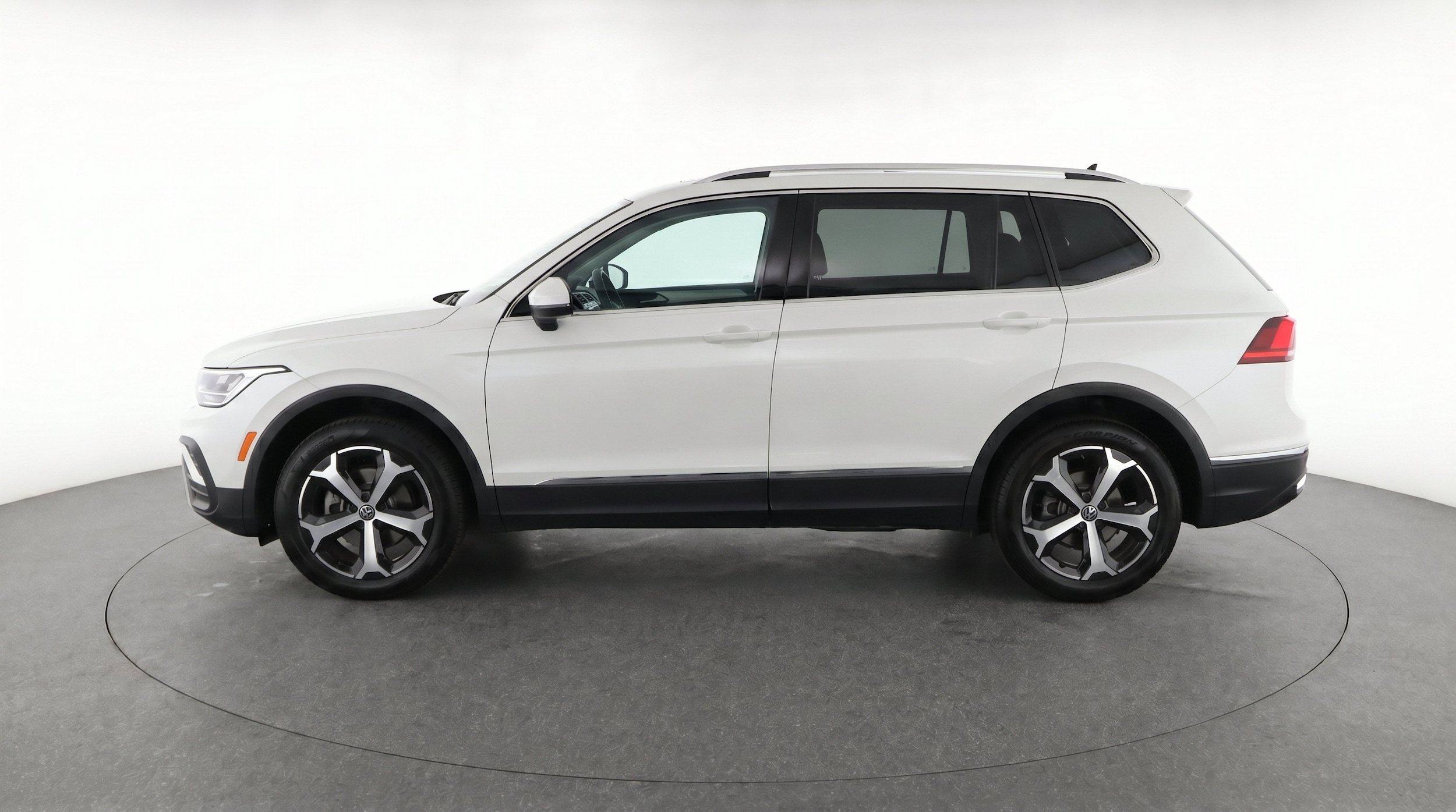 Thumbnail: 2026 Volkswagen Tiguan - 5