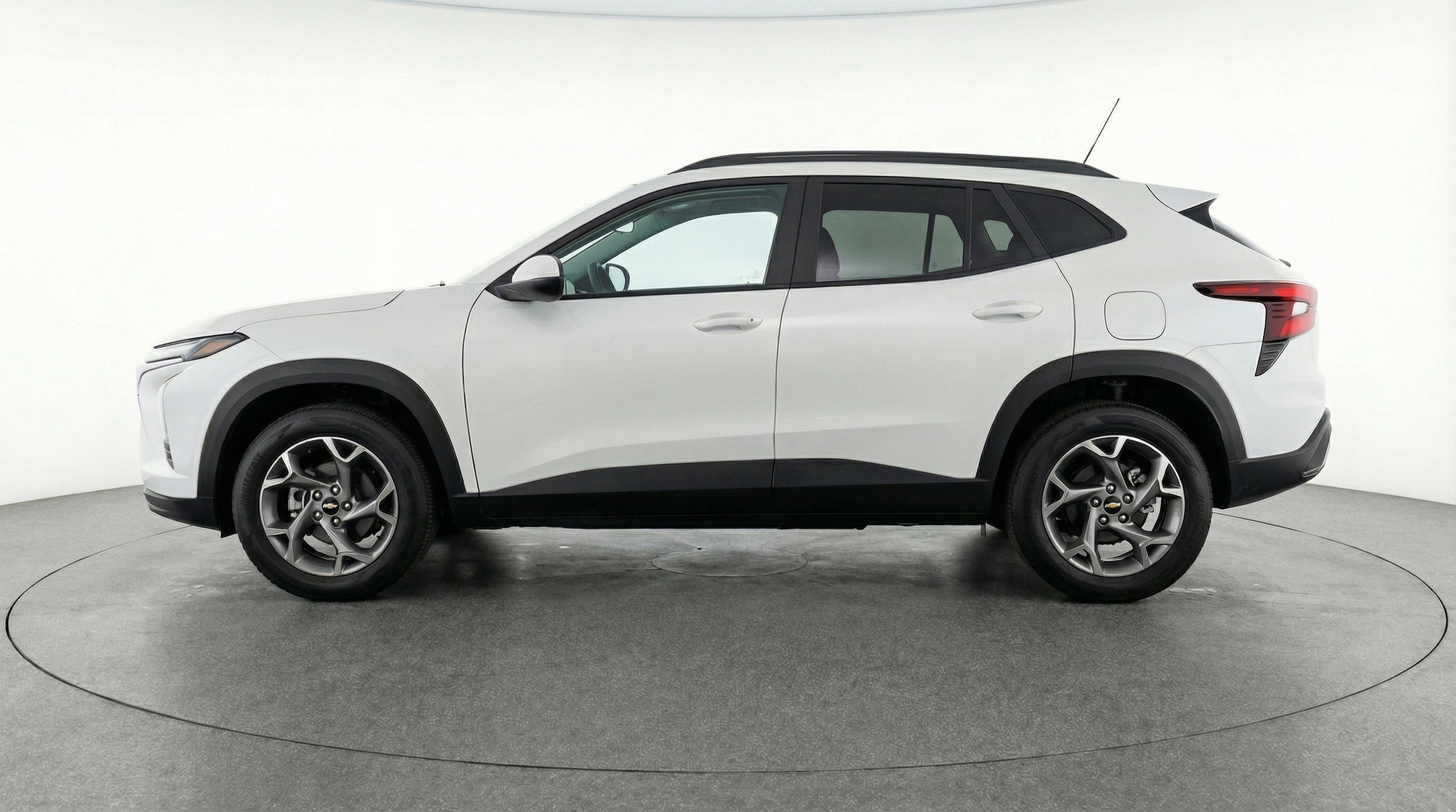 Thumbnail: 2025 Chevrolet Trax - 5