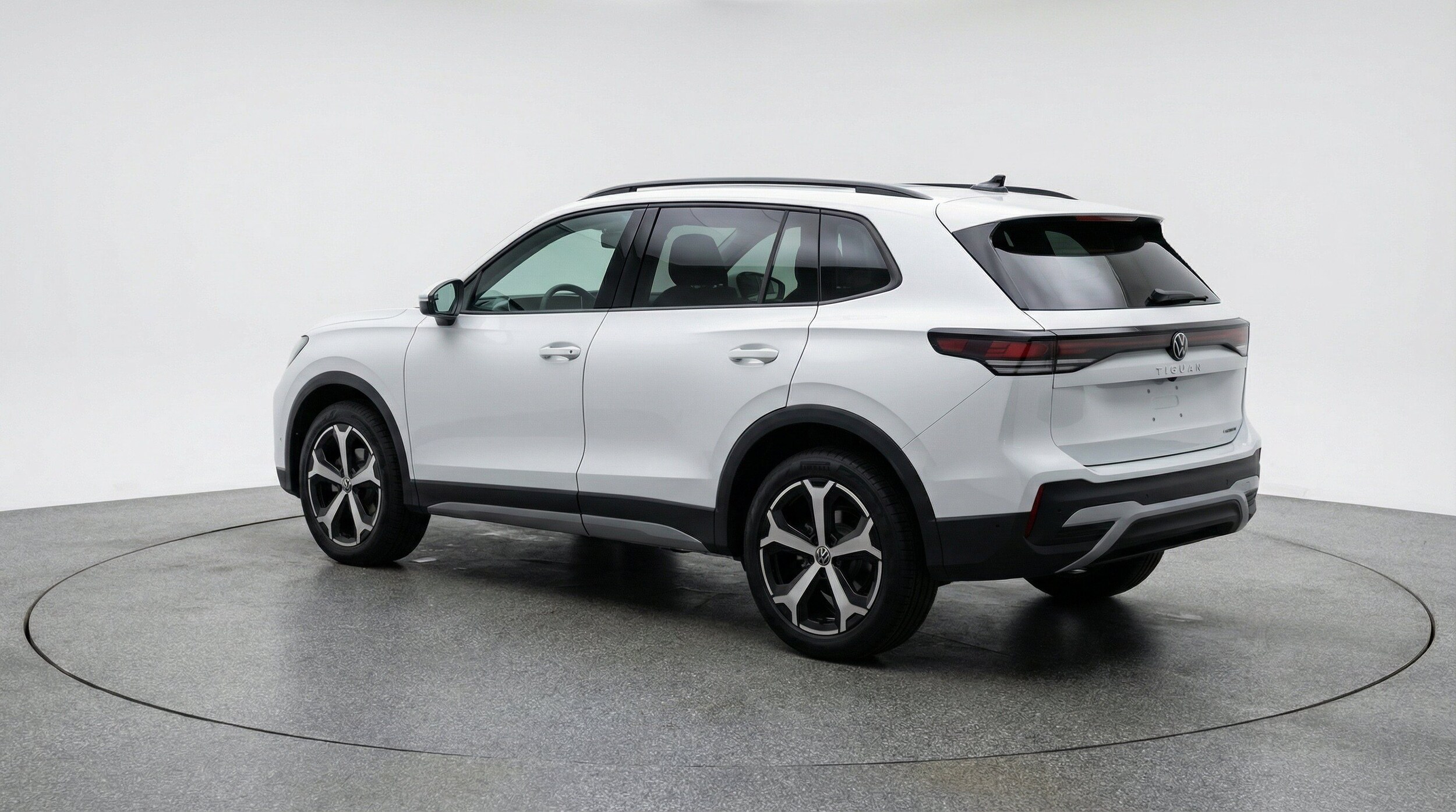 Thumbnail: 2026 Volkswagen Tiguan - 6