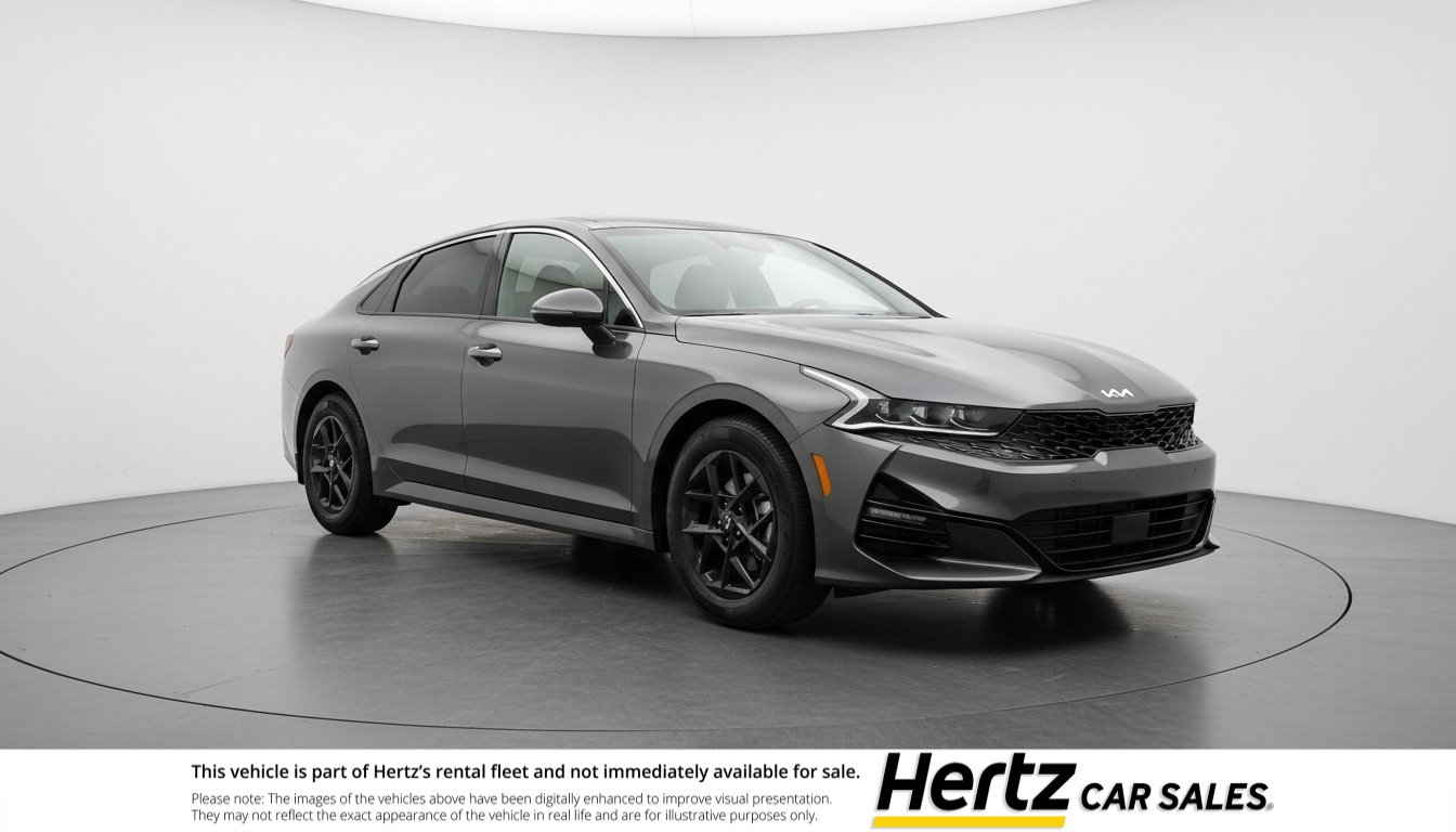 Thumbnail: 2025 Kia K5 - 1