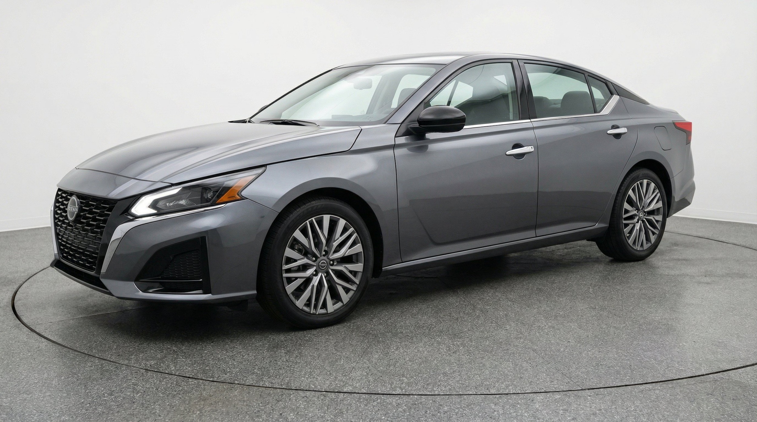 Thumbnail: 2025 Nissan Altima - 3