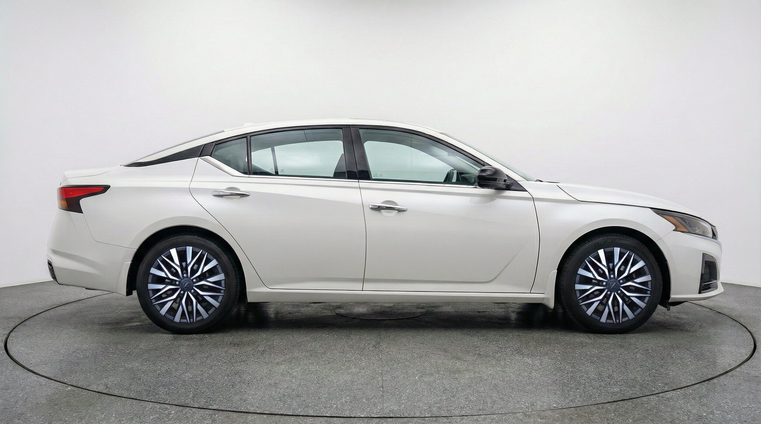 Thumbnail: 2025 Nissan Altima - 11