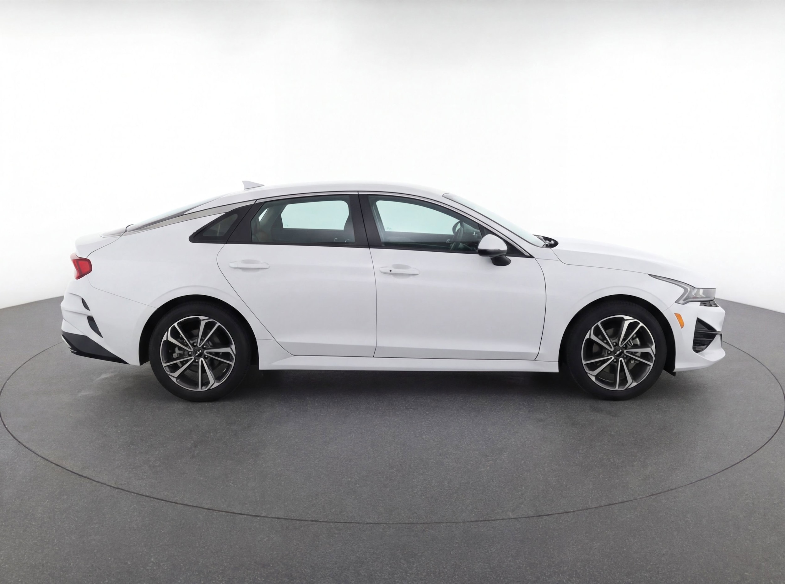 Thumbnail: 2023 Kia Forte - 11