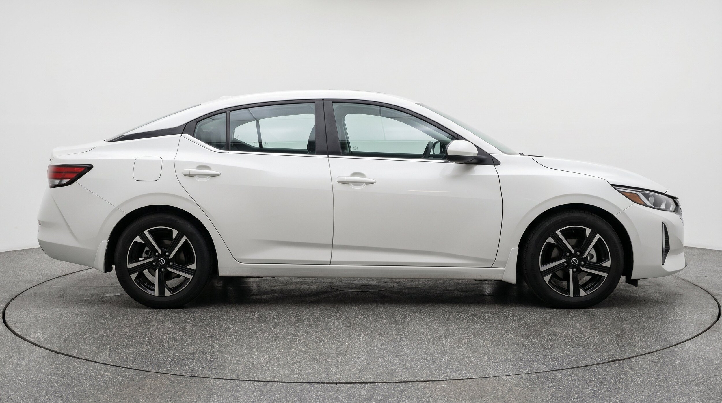 Thumbnail: 2025 Nissan Sentra - 11