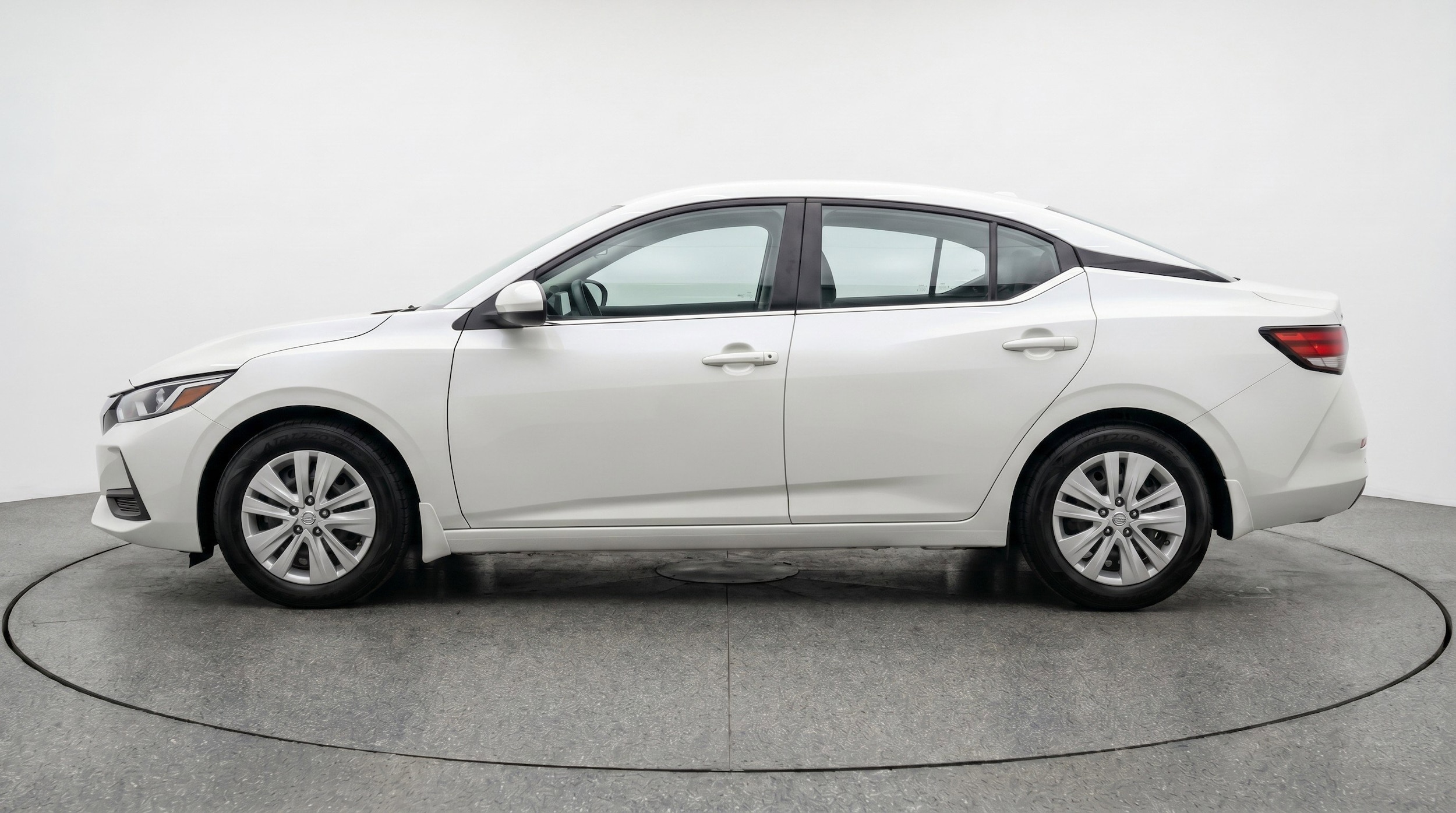 Thumbnail: 2025 Nissan Sentra - 5