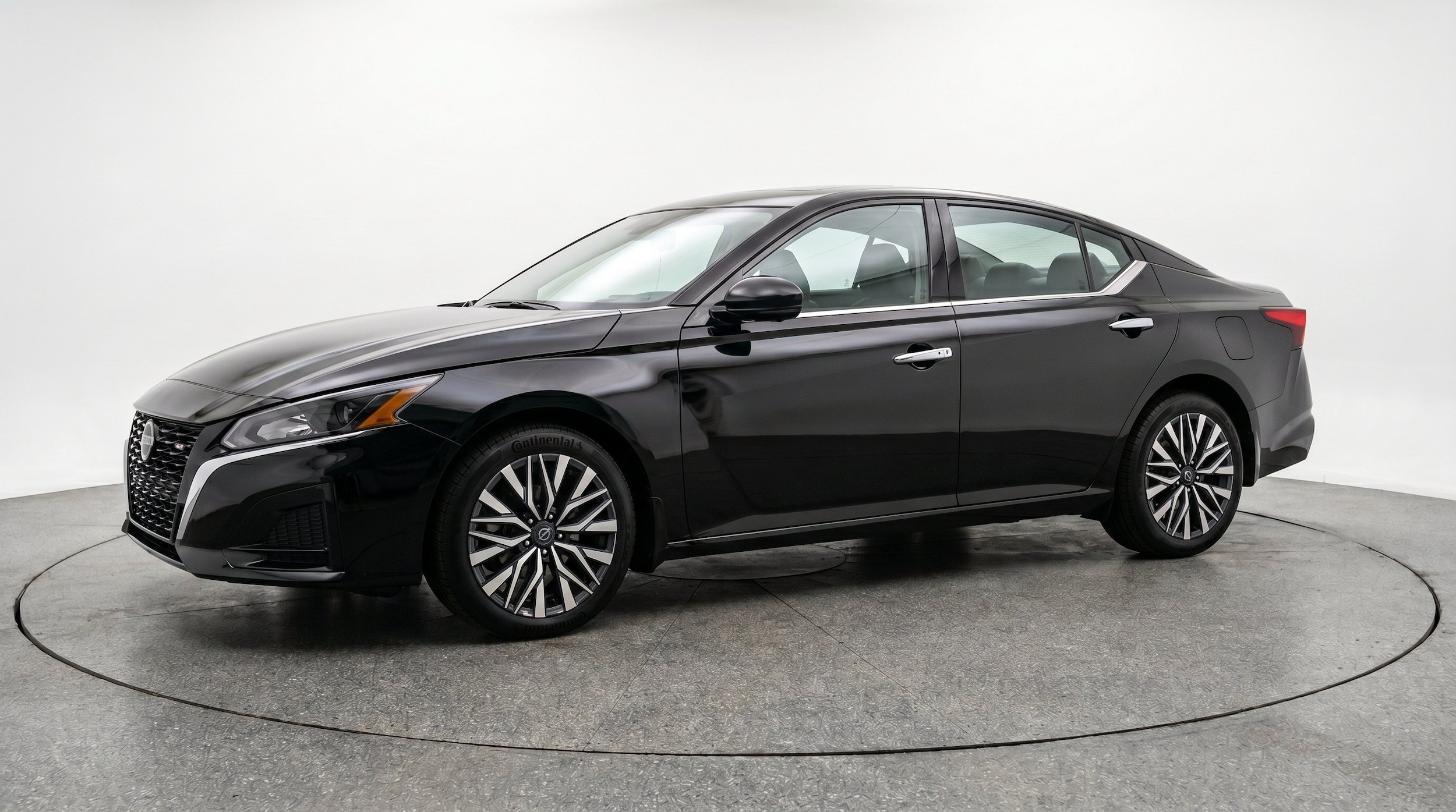 Thumbnail: 2025 Nissan Altima - 3
