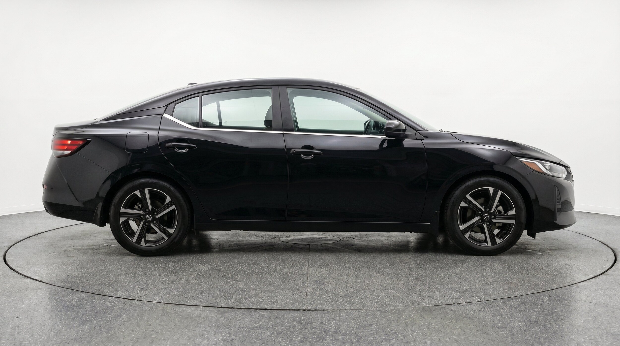 Thumbnail: 2025 Nissan Sentra - 11