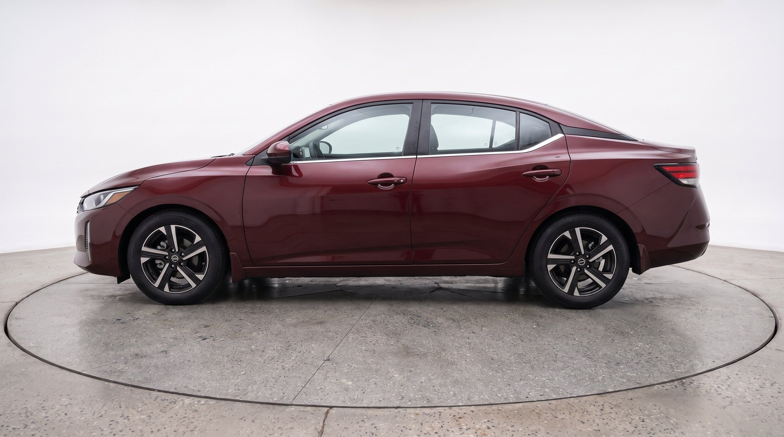 Thumbnail: 2025 Nissan Sentra - 5