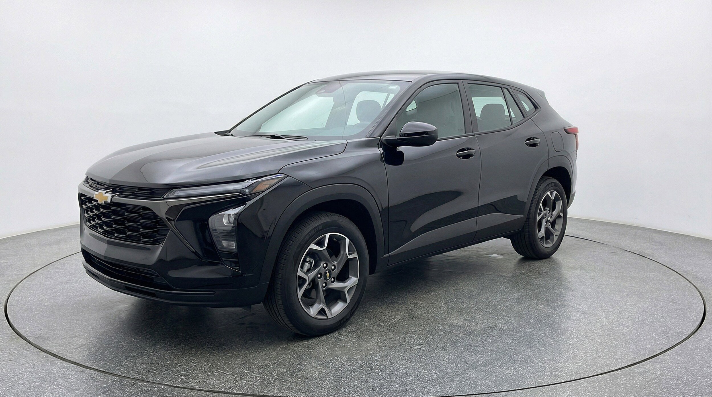 Thumbnail: 2025 Chevrolet Trax - 3