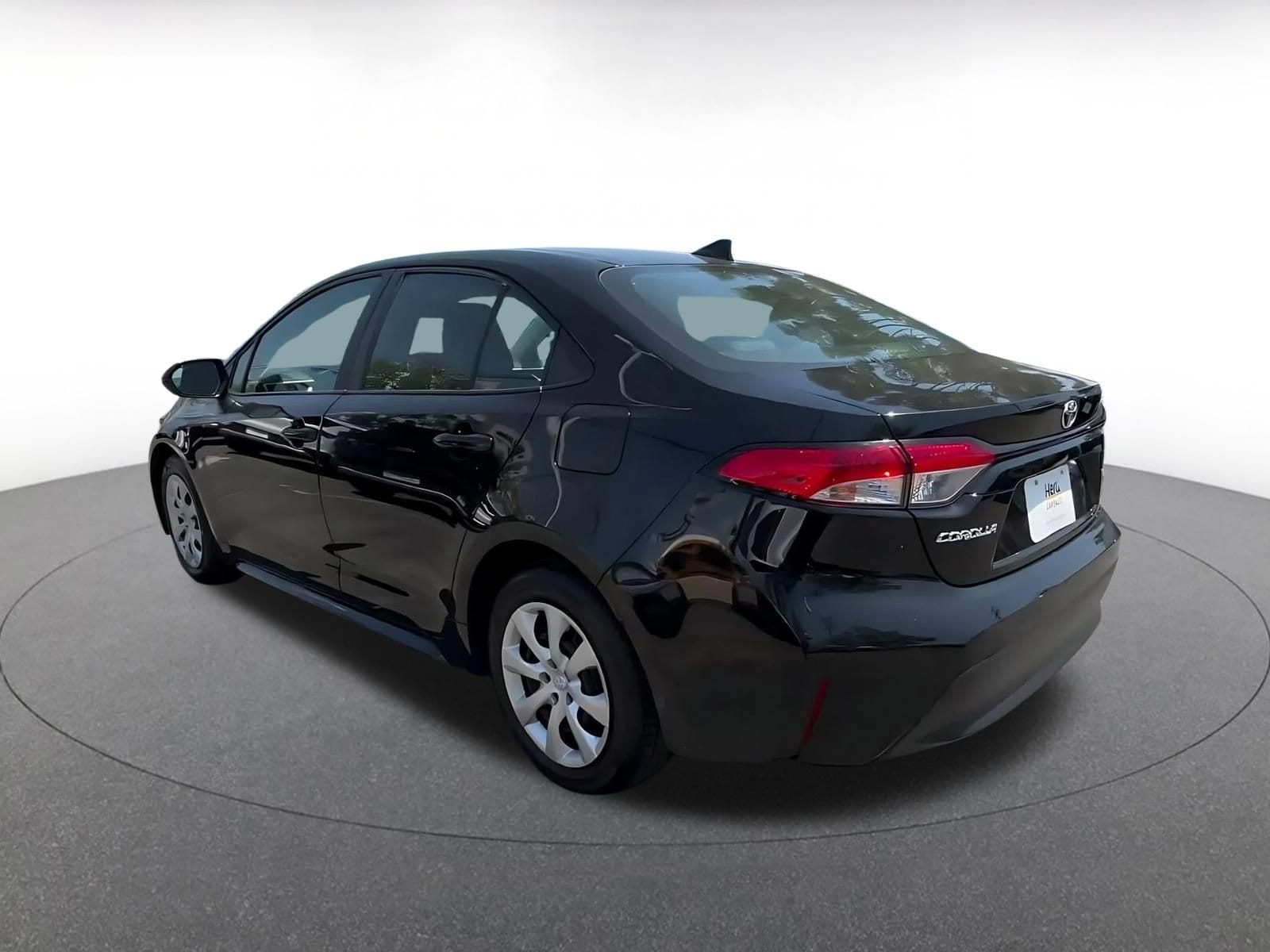 Thumbnail: 2025 Toyota Corolla - 8