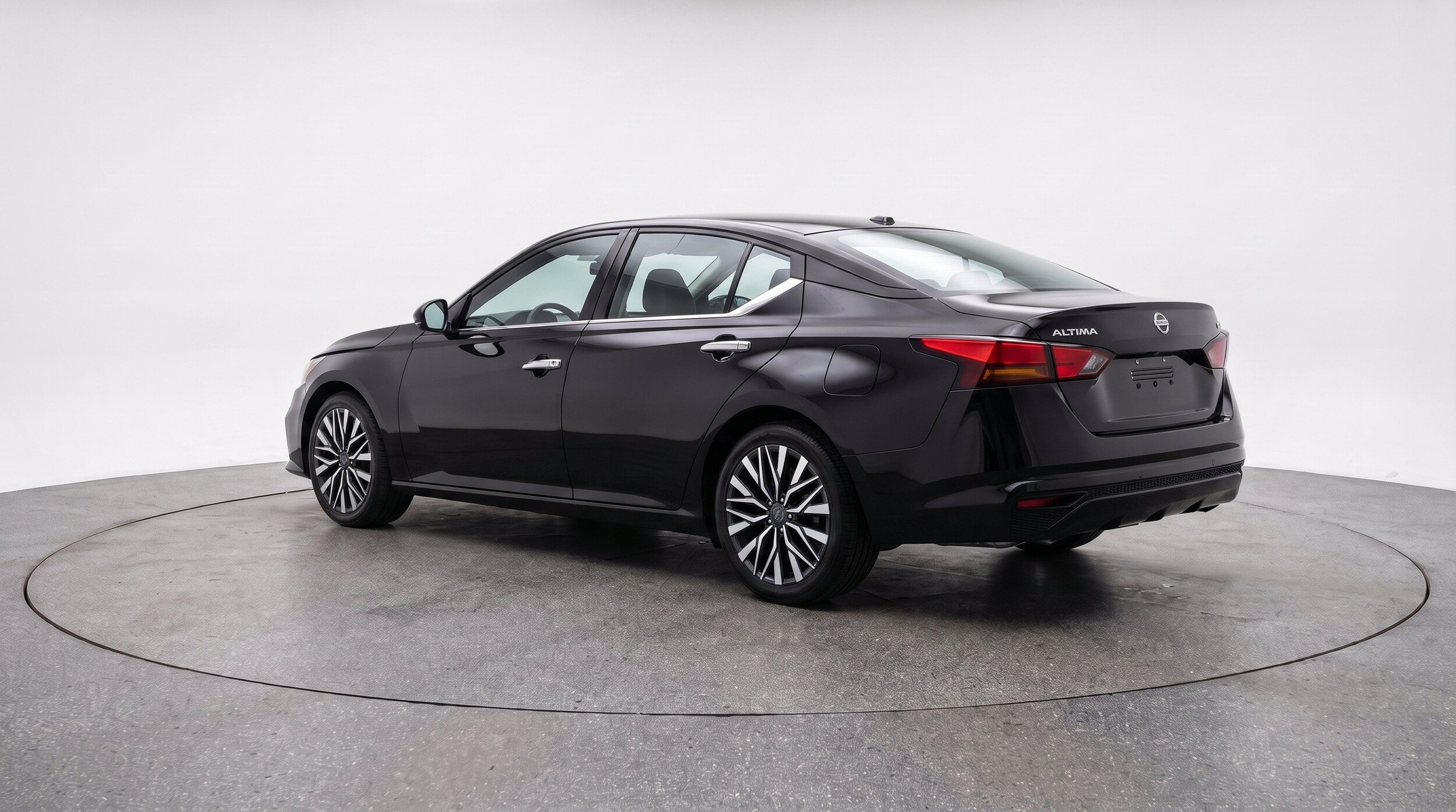 Thumbnail: 2025 Nissan Altima - 6