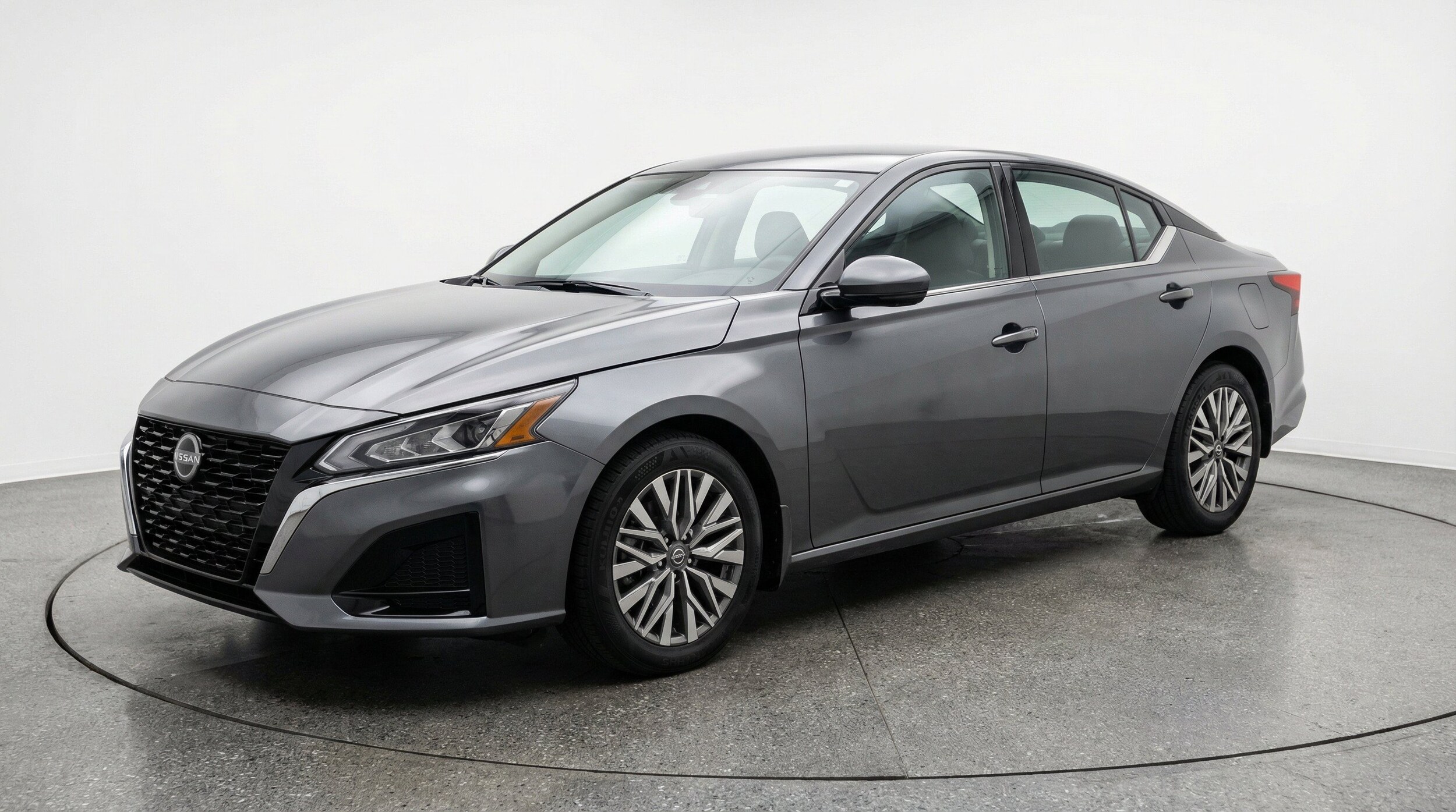 Thumbnail: 2025 Nissan Altima - 3
