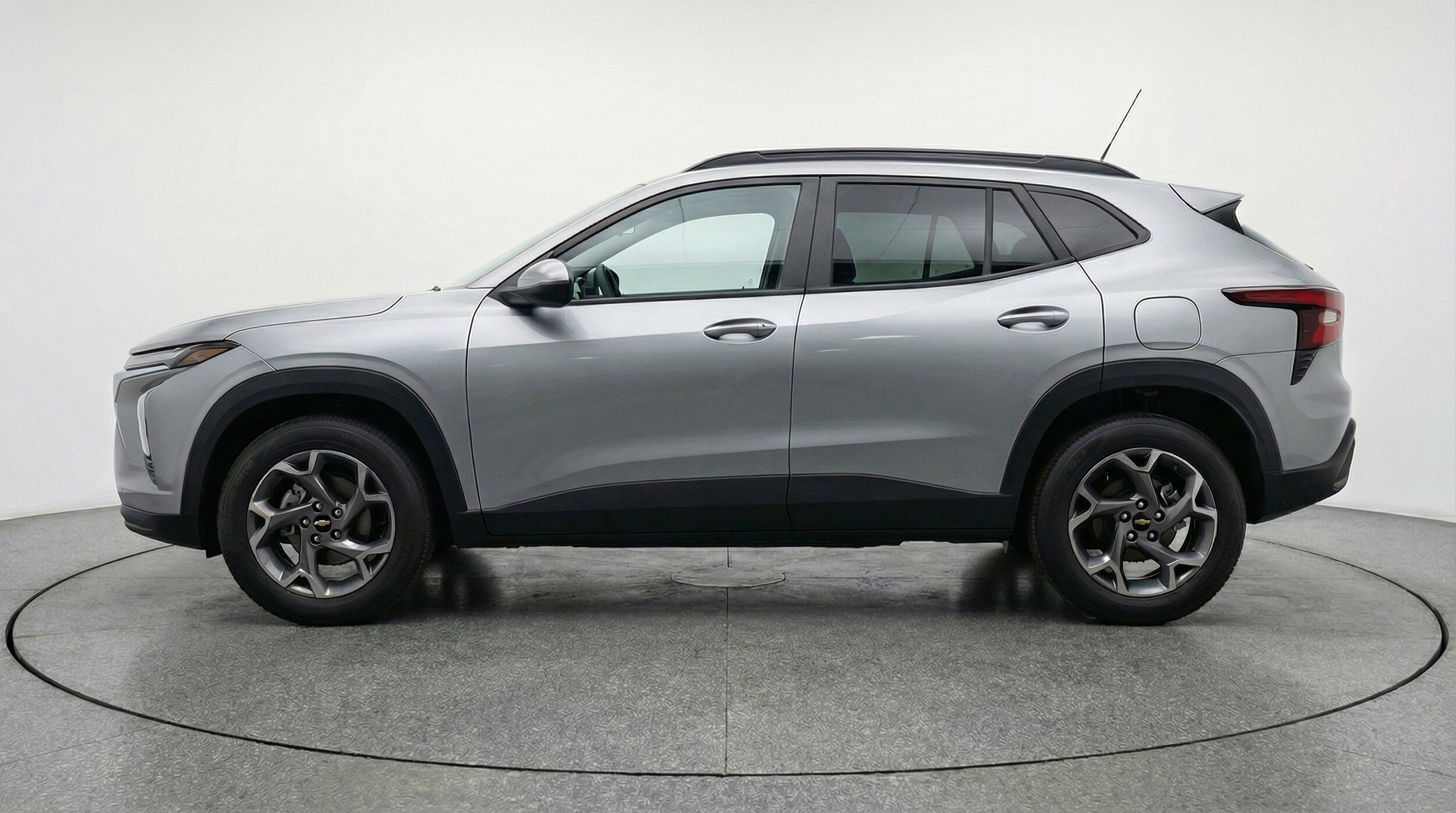 Thumbnail: 2025 Chevrolet Trax - 5