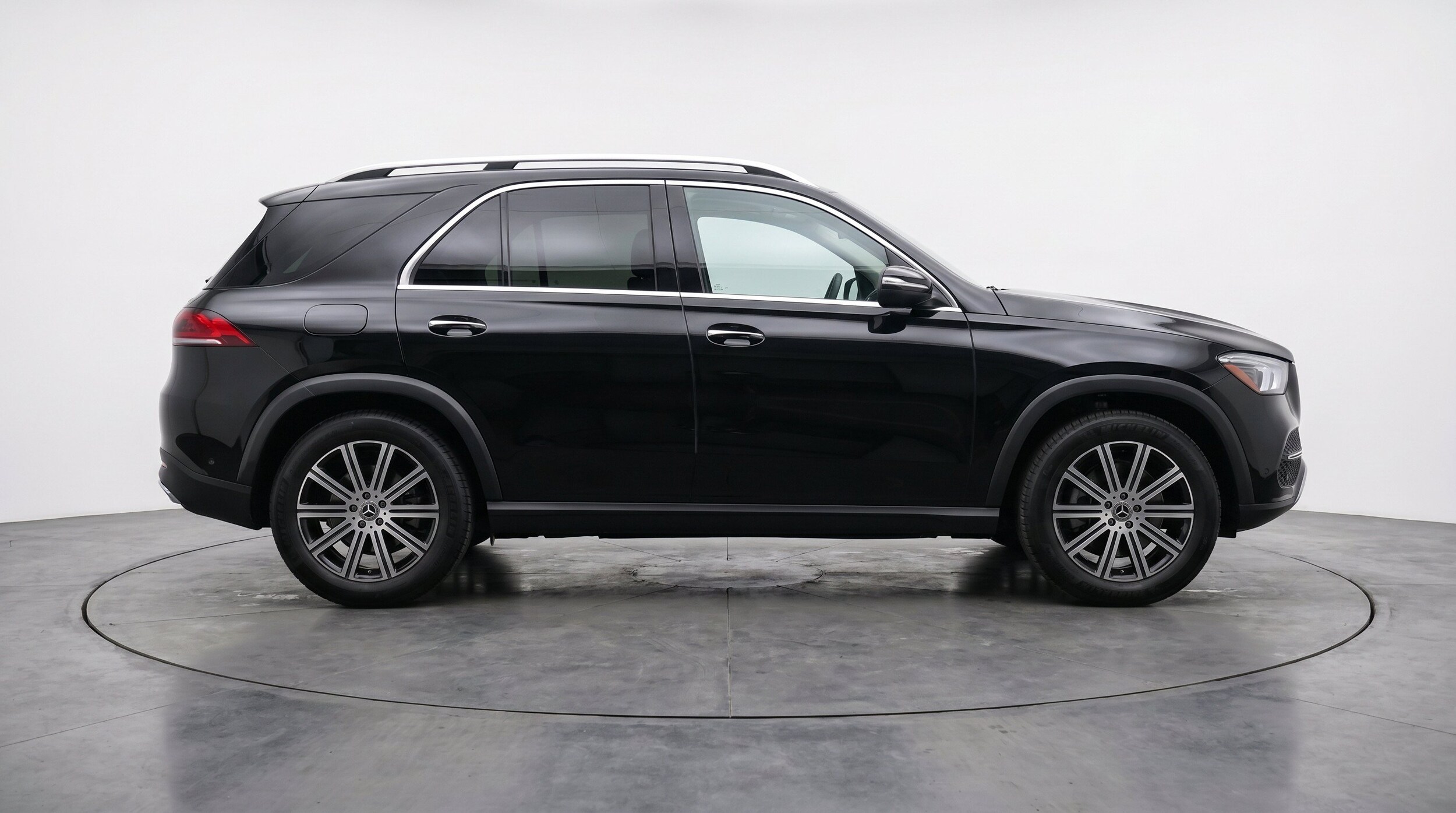 Thumbnail: 2026 Mercedes-Benz GLE - 11