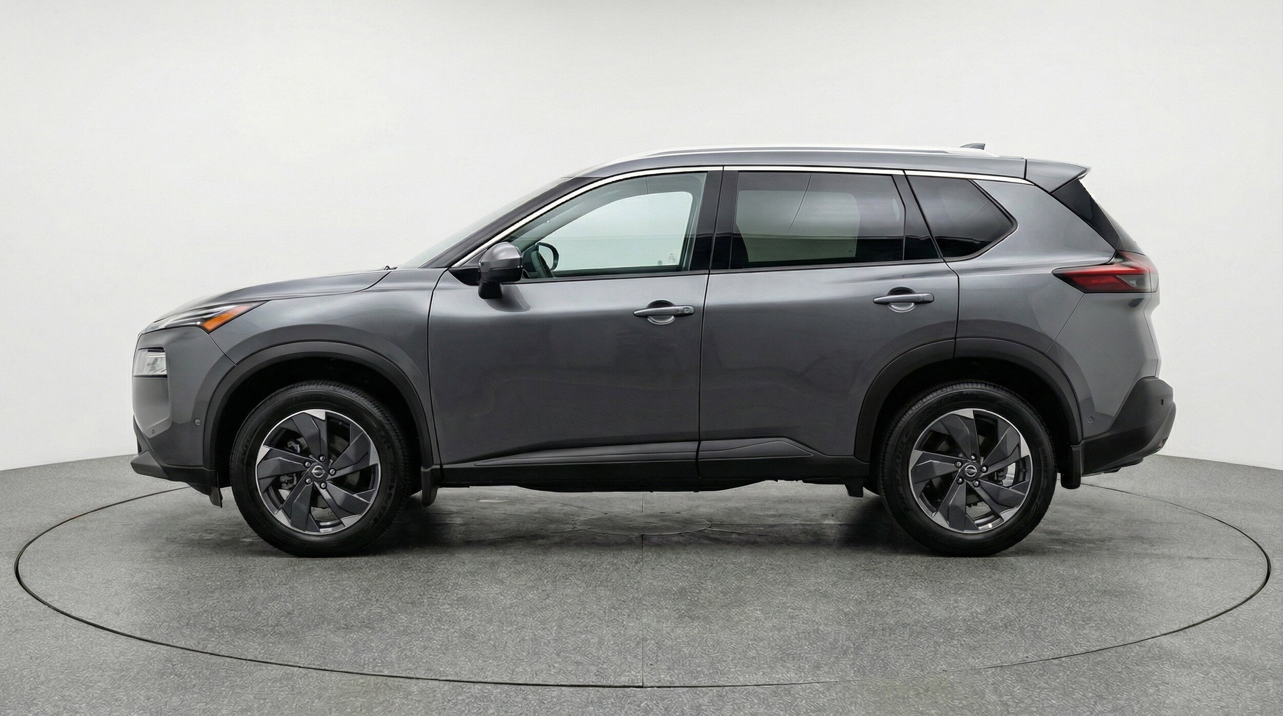 Thumbnail: 2025 Nissan Rogue - 5
