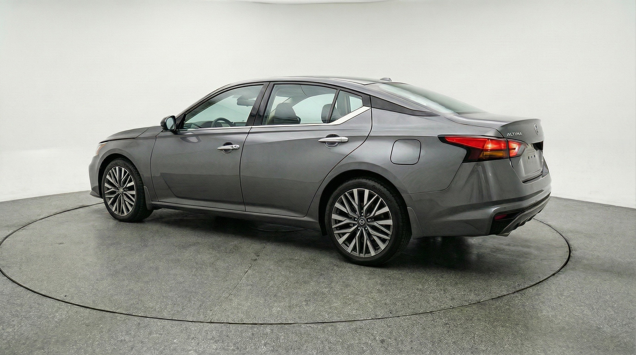 Thumbnail: 2025 Nissan Altima - 6