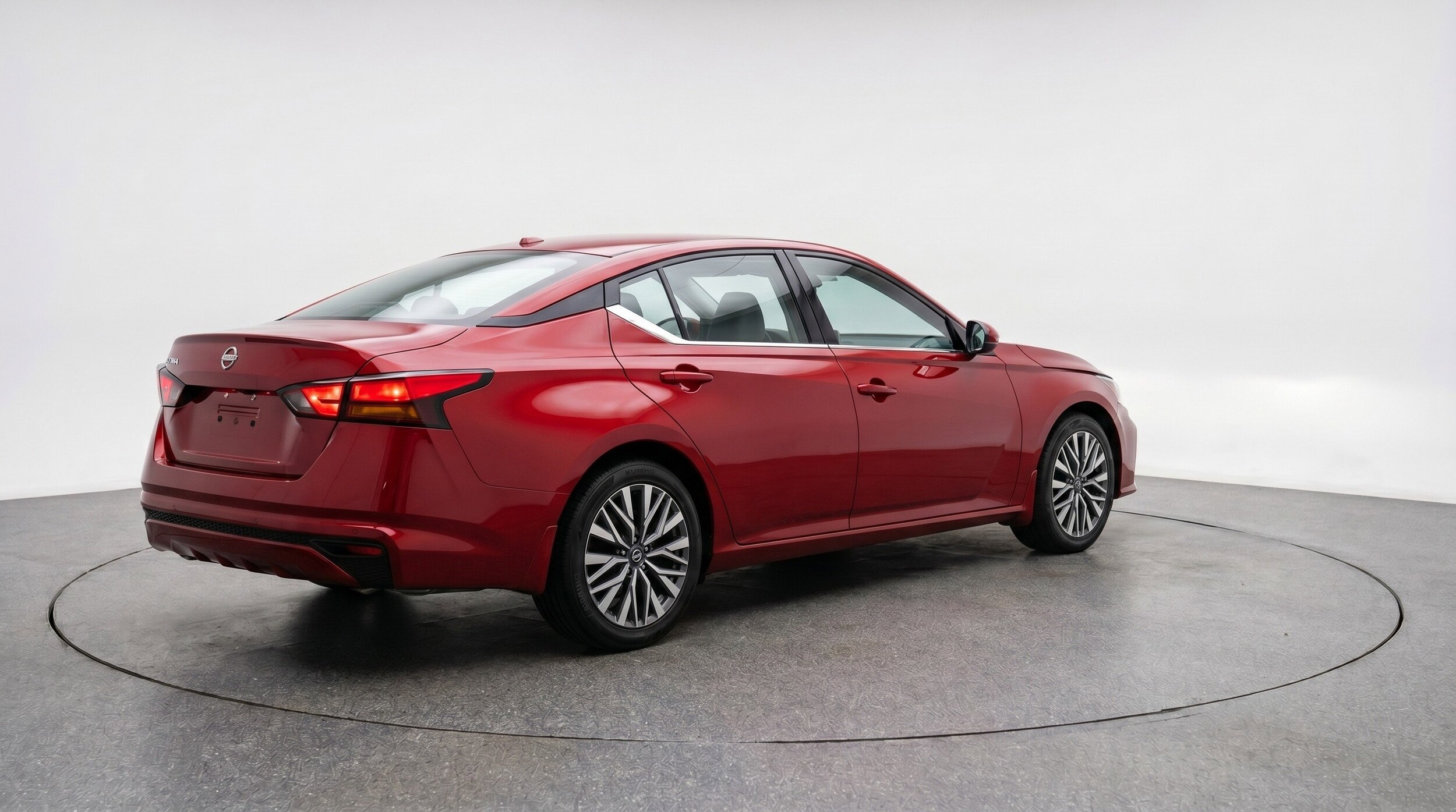 Thumbnail: 2025 Nissan Altima - 9