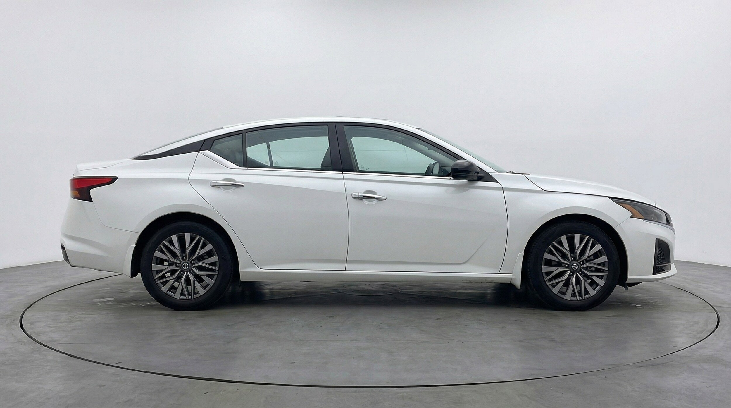 Thumbnail: 2025 Nissan Altima - 11