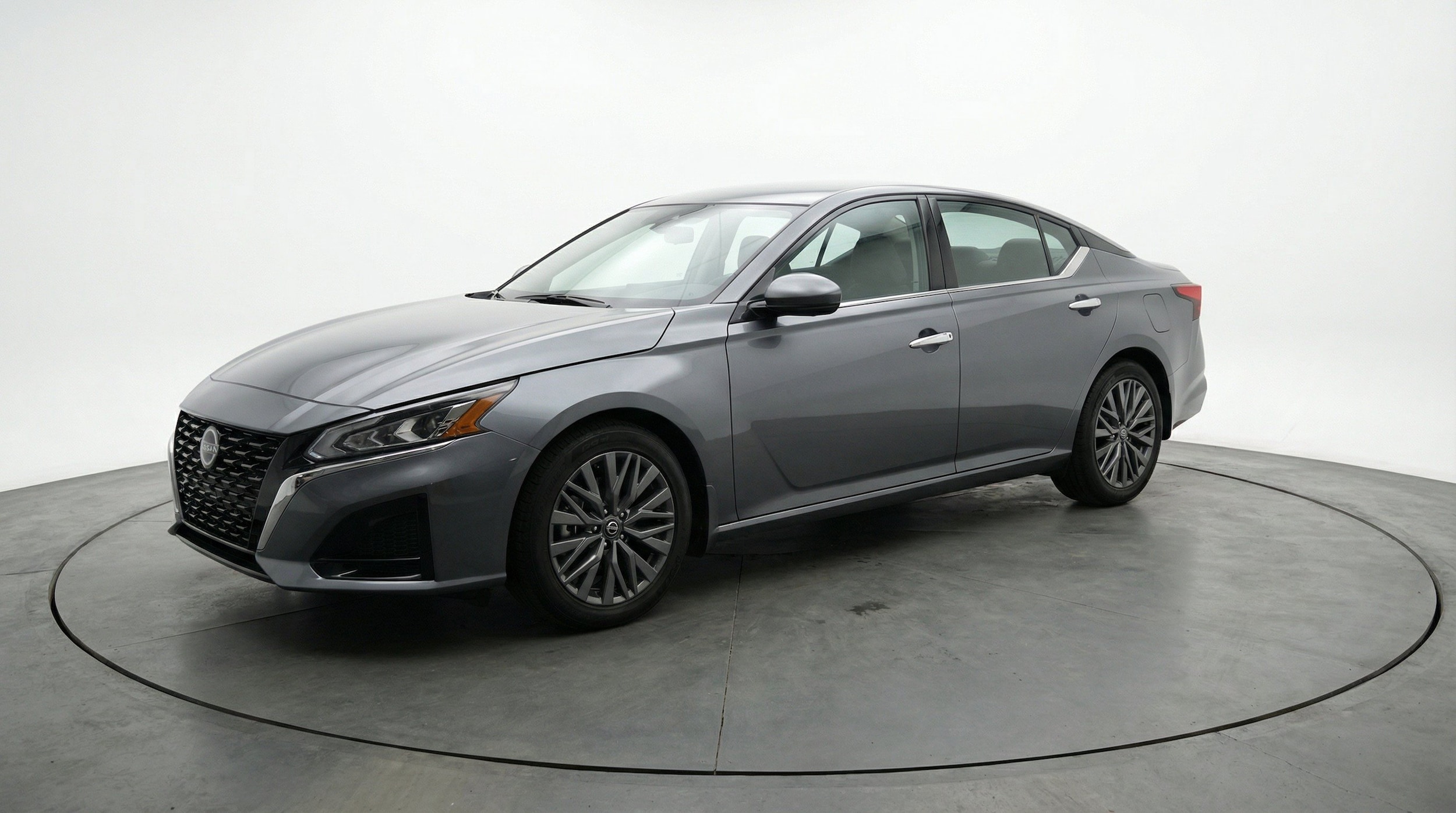 Thumbnail: 2025 Nissan Altima - 3