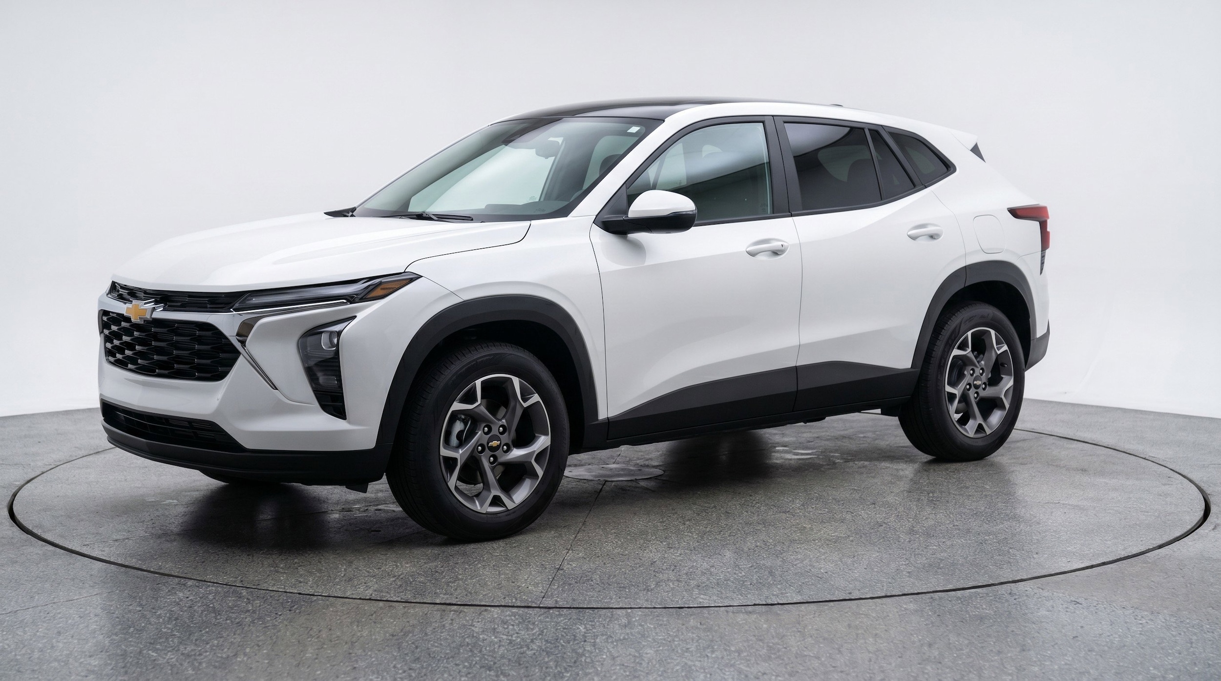 Thumbnail: 2025 Chevrolet Trax - 3