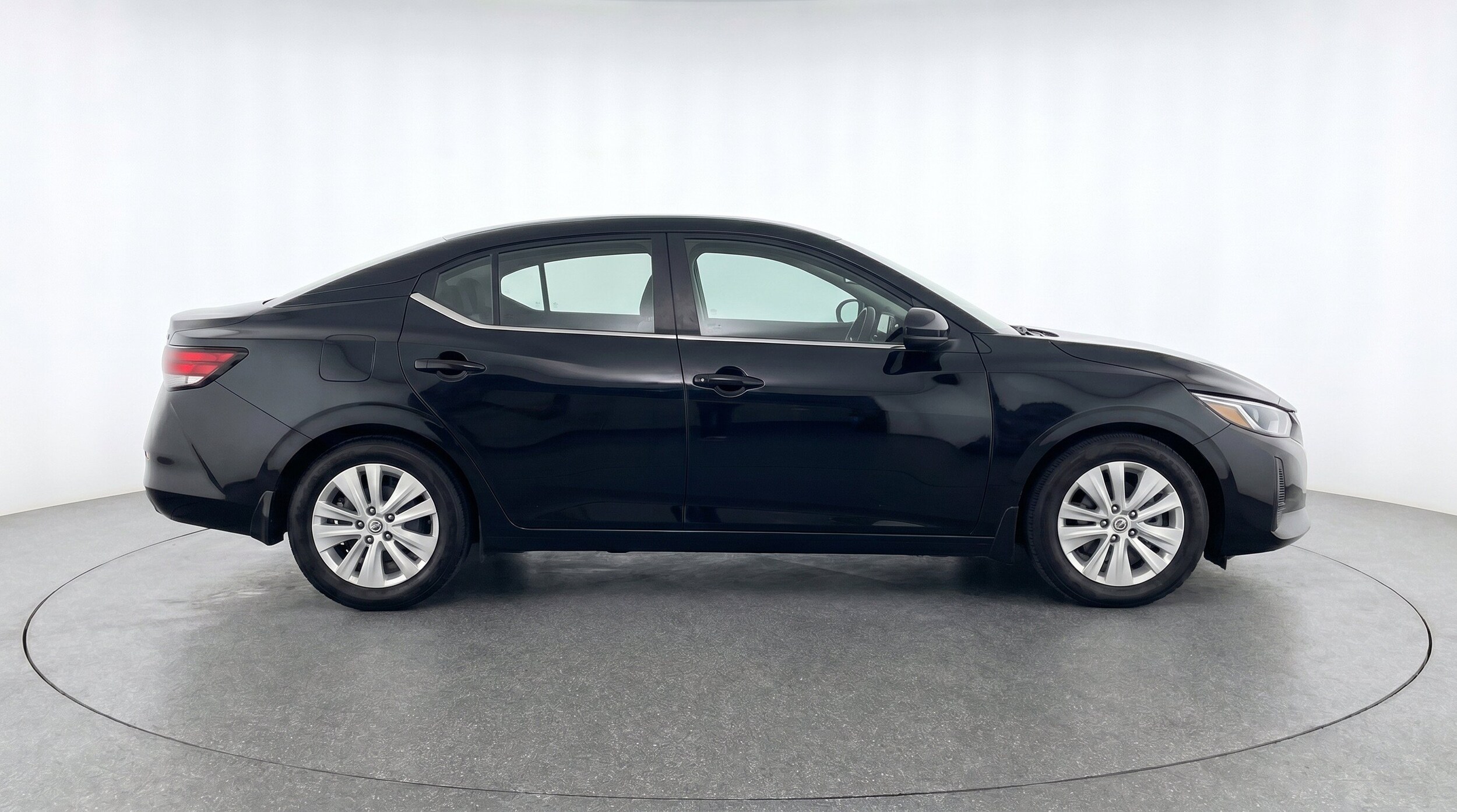 Thumbnail: 2025 Nissan Sentra - 11