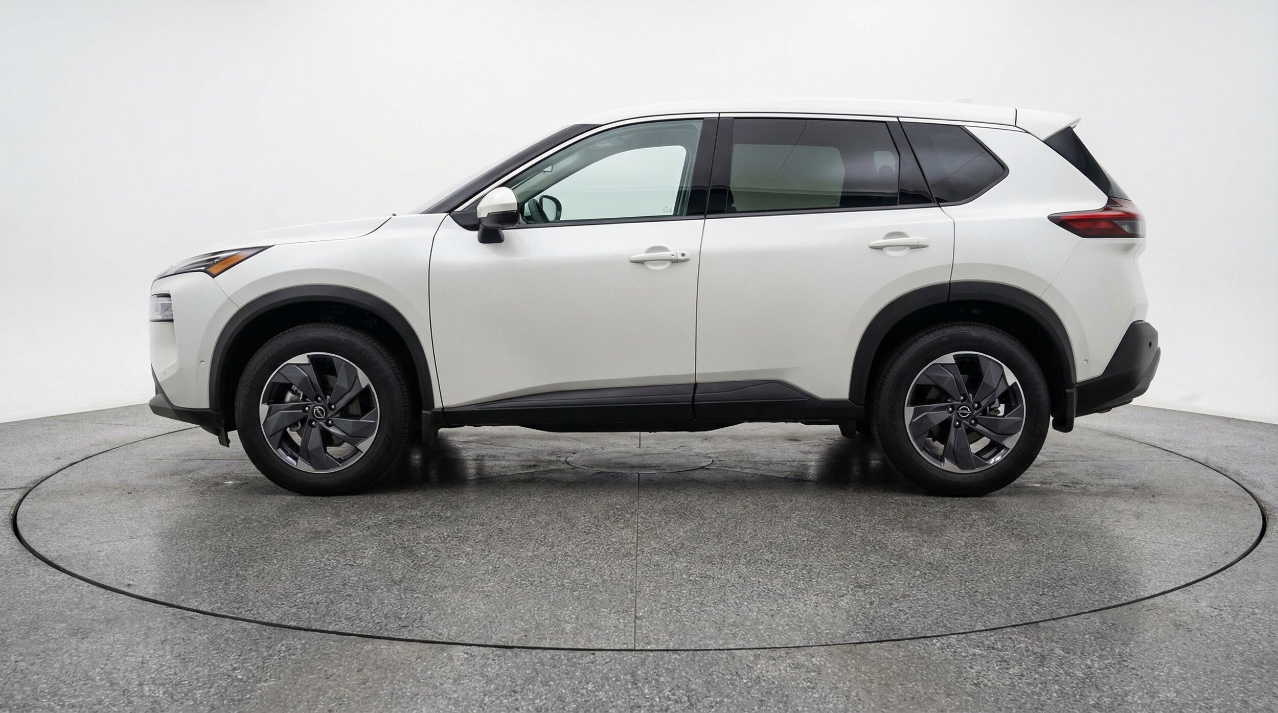 Thumbnail: 2025 Nissan Rogue - 5